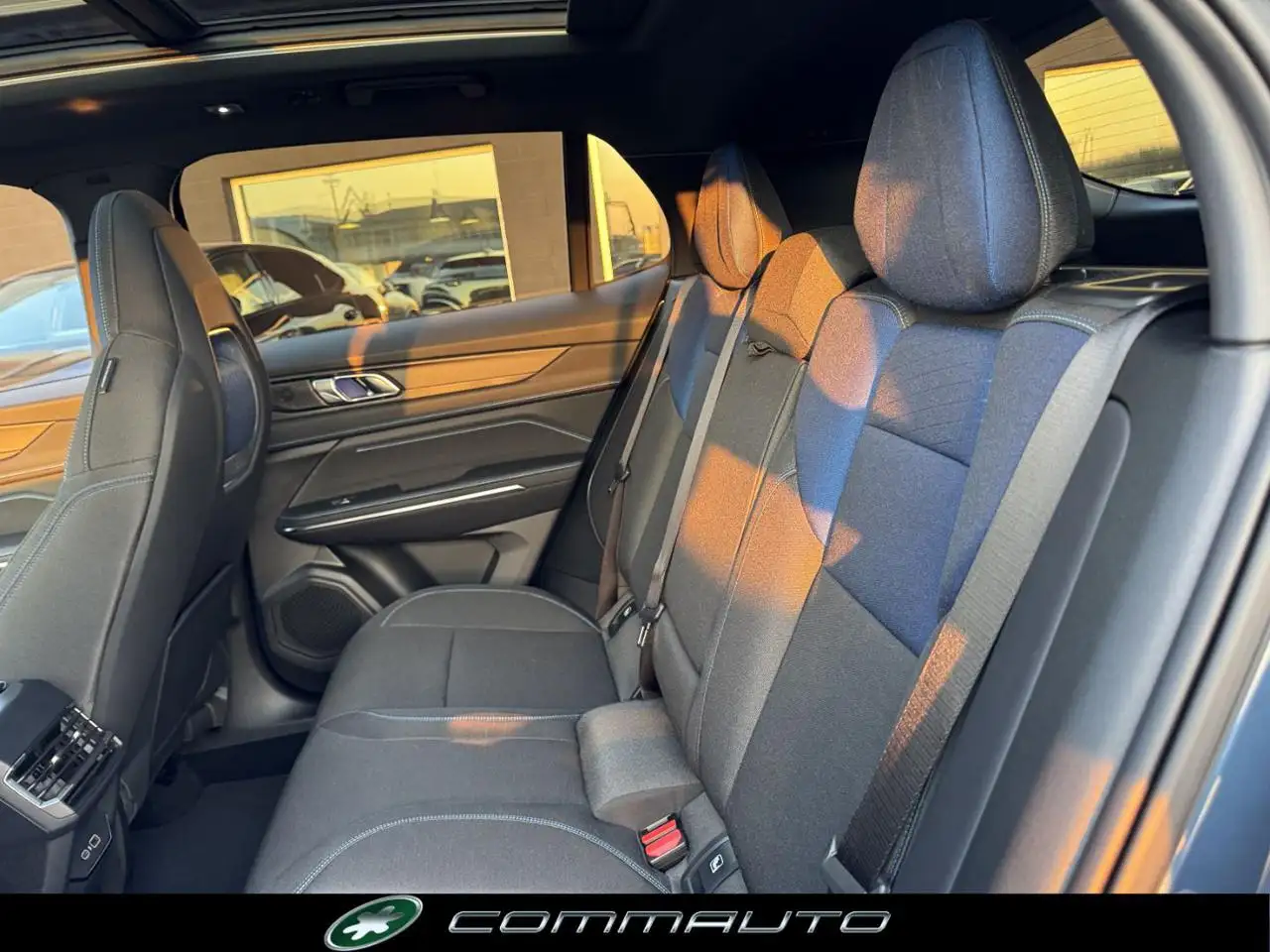 Lynk & Co 01 PHEV 28