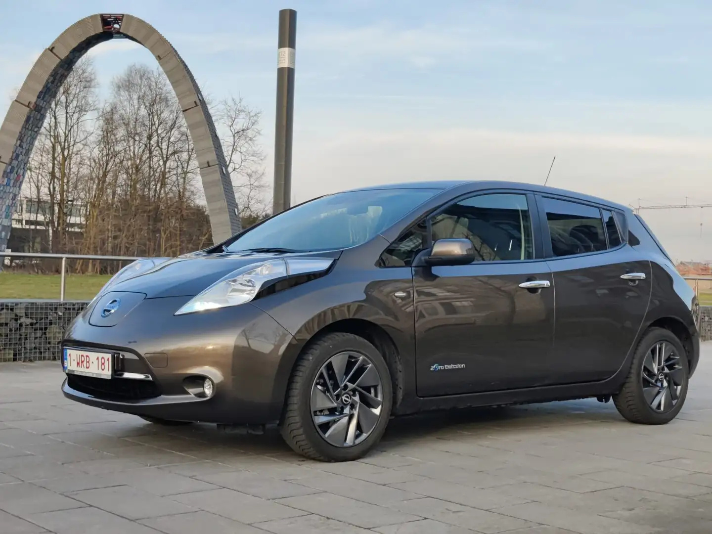 Nissan Leaf Leaf 30 kWh (mit Batterie) Acenta Brun - 1