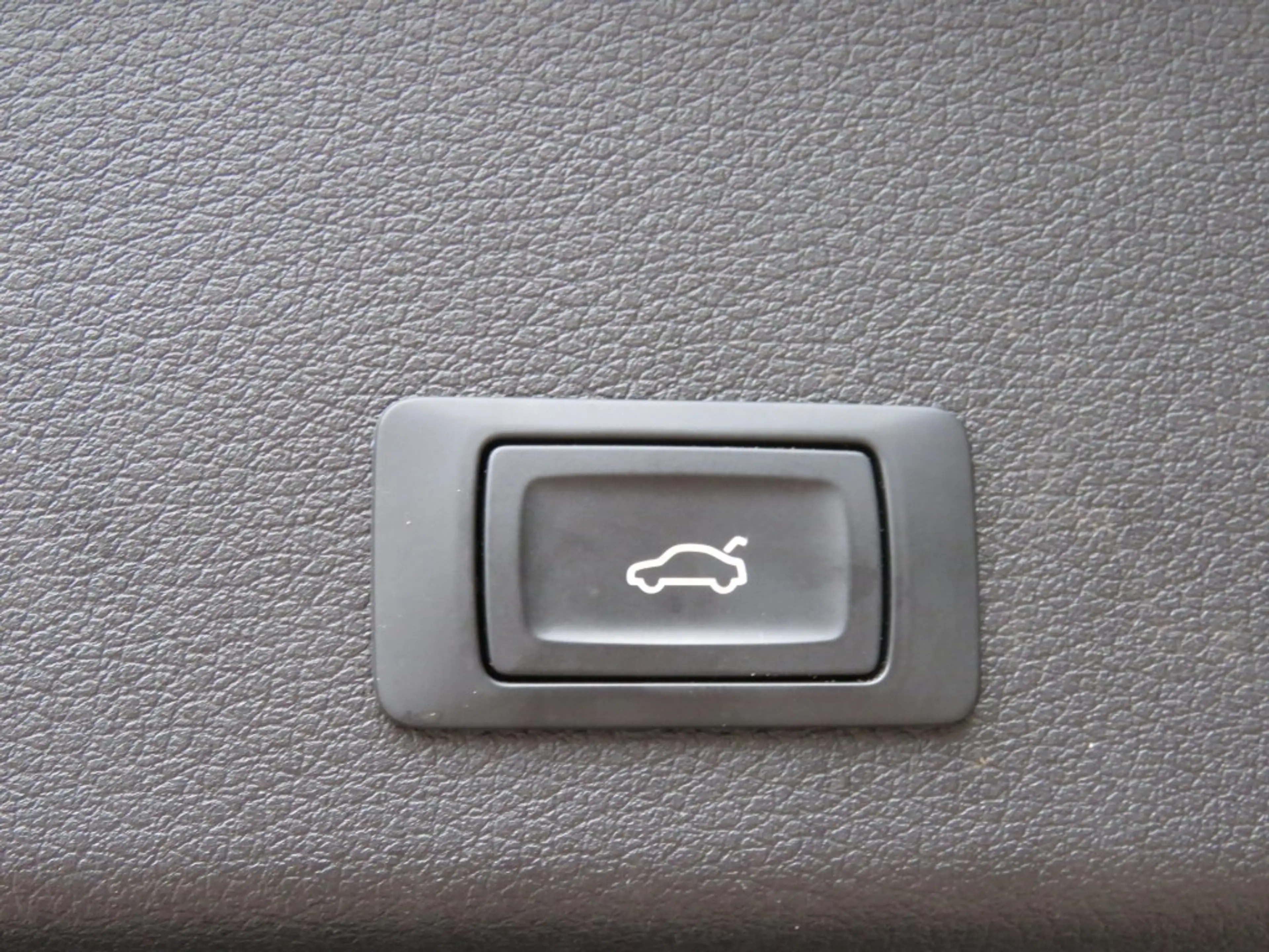 Audi e-tron 55 QUATTRO 95kWh Advanced / Trekhaak / 20 Inch / C — photo 17