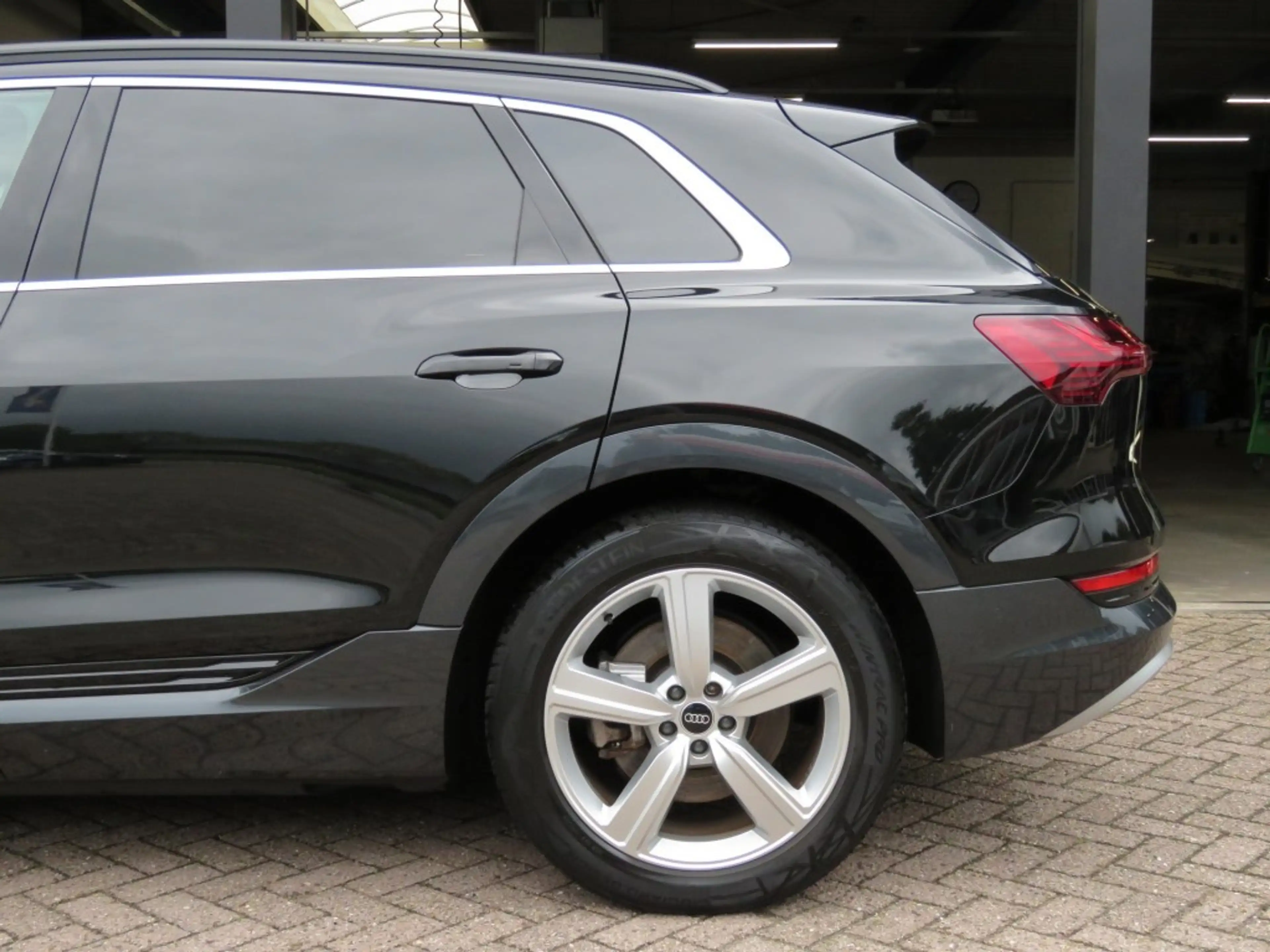 Audi e-tron 55 QUATTRO 95kWh Advanced / Trekhaak / 20 Inch / C — photo 10