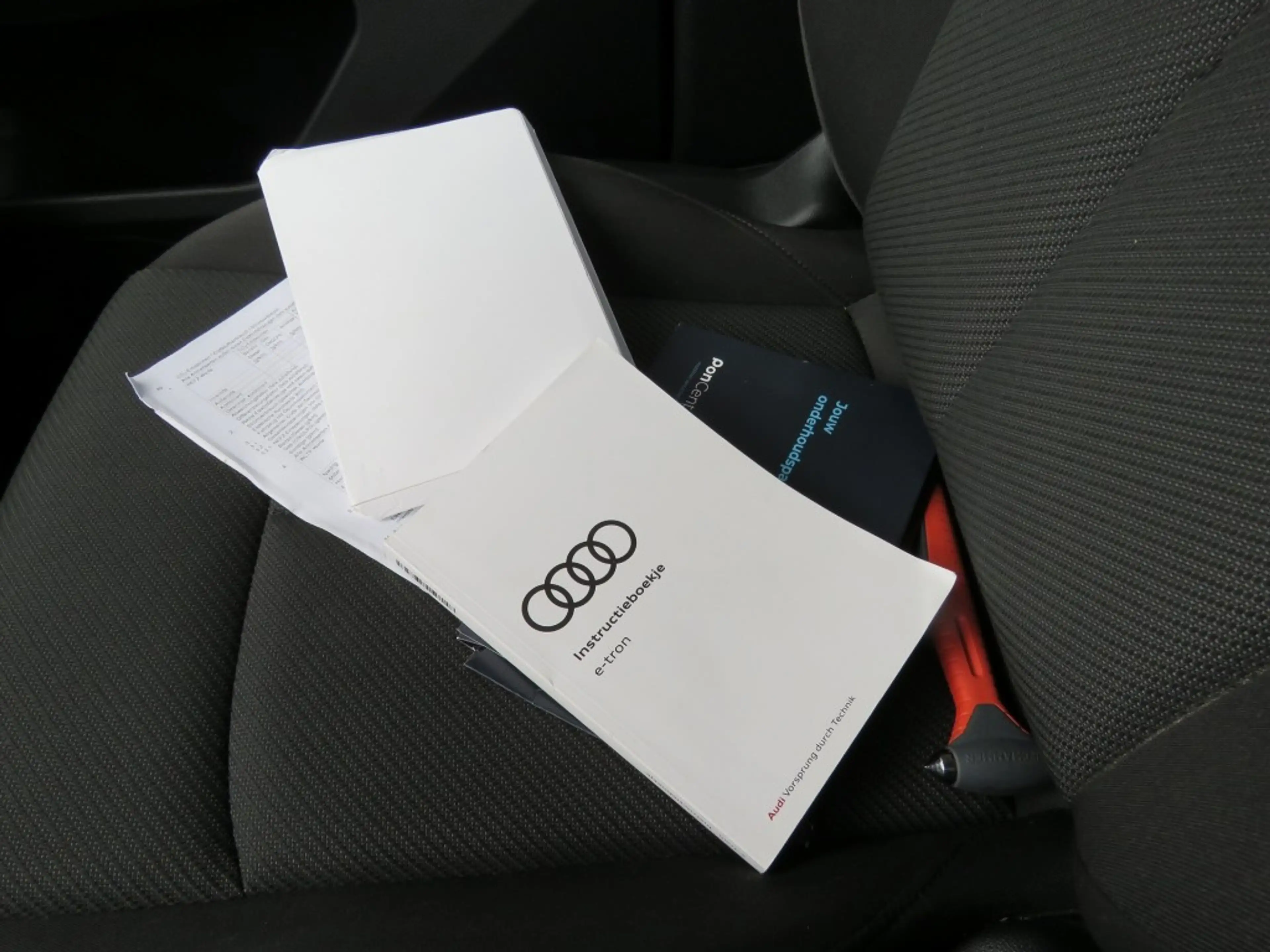 Audi e-tron 55 QUATTRO 95kWh Advanced / Trekhaak / 20 Inch / C — photo 32