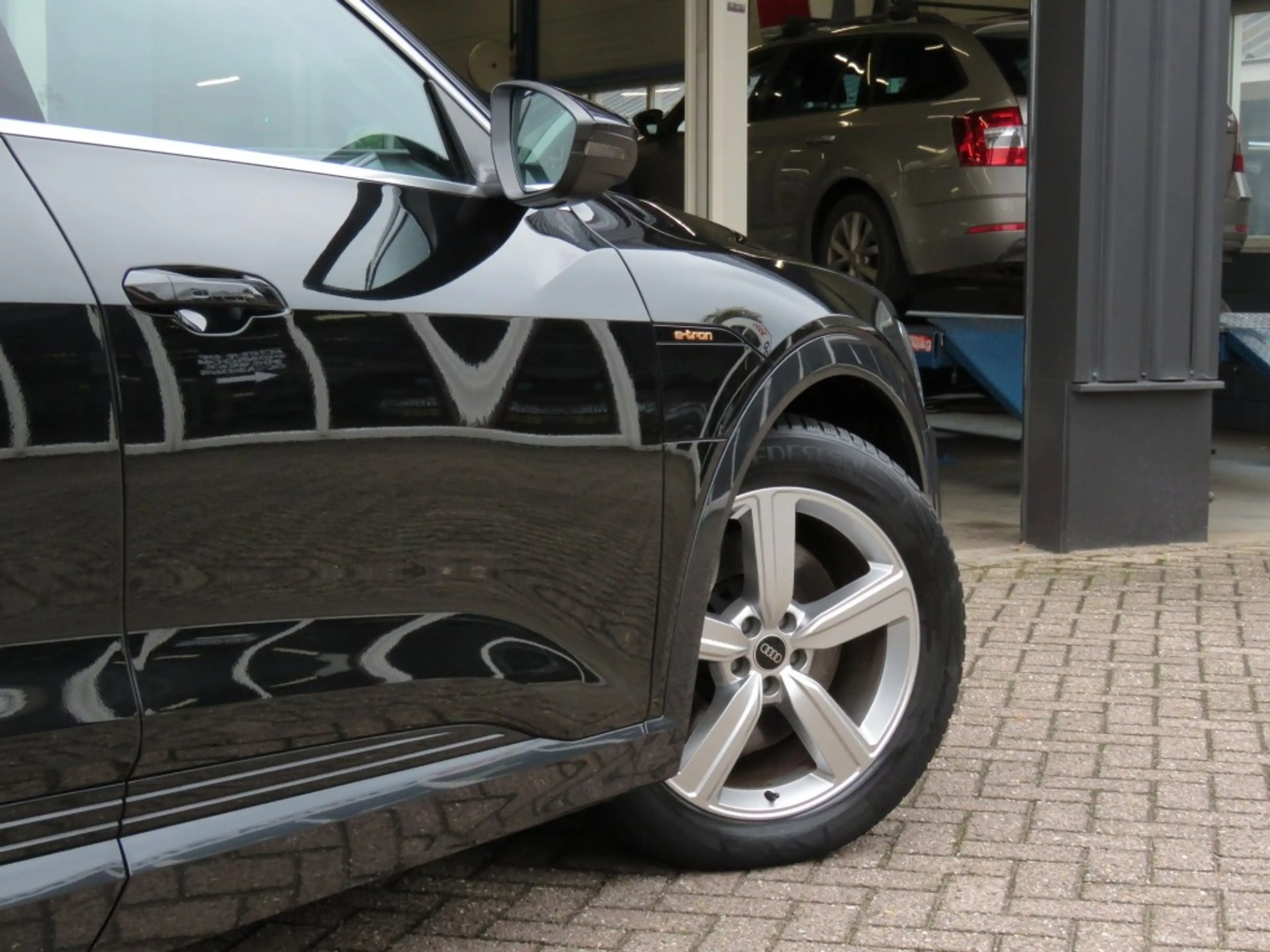 Audi e-tron 55 QUATTRO 95kWh Advanced / Trekhaak / 20 Inch / C — photo 37