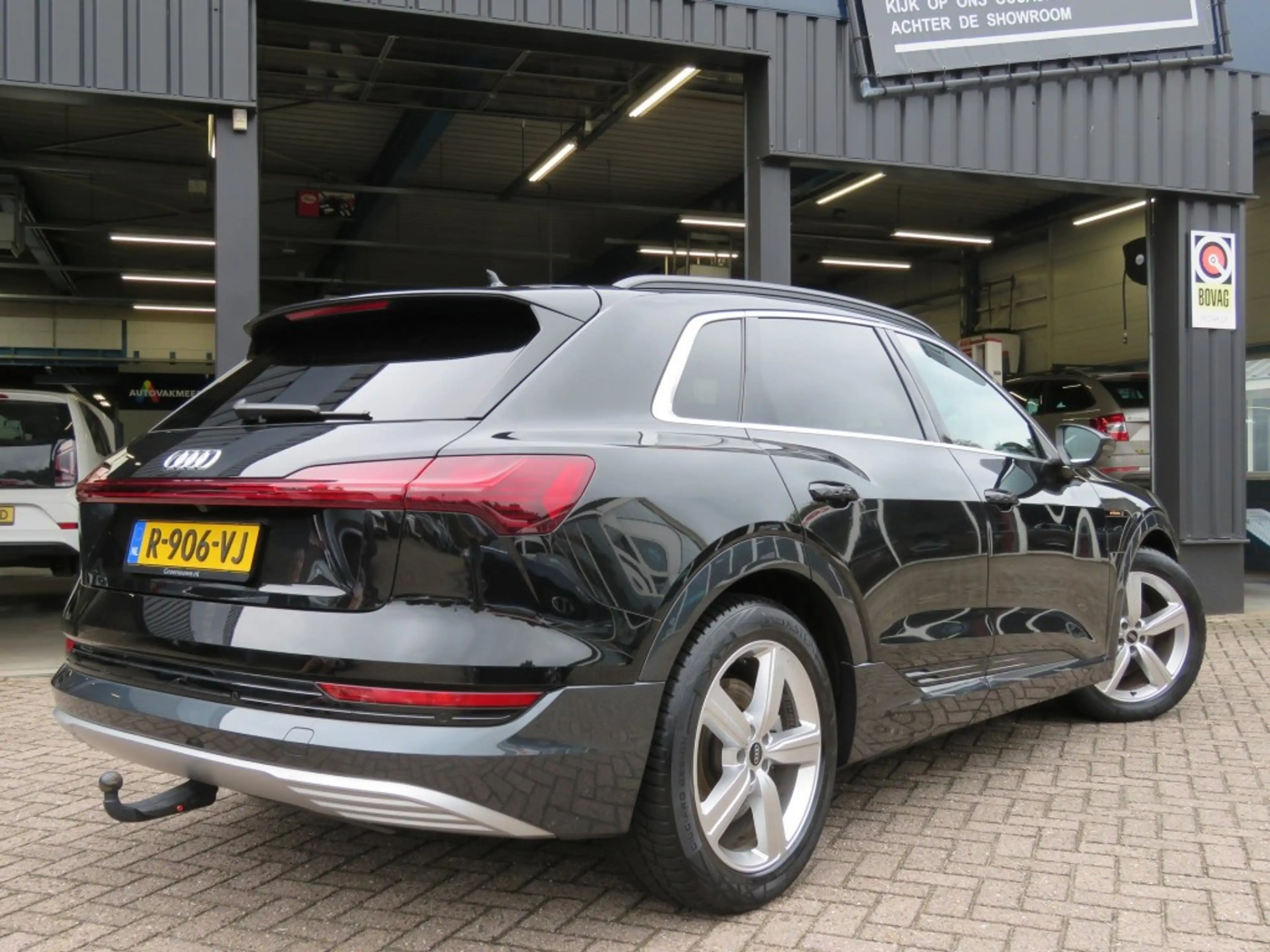 Audi e-tron 55 QUATTRO 95kWh Advanced / Trekhaak / 20 Inch / C — photo 36
