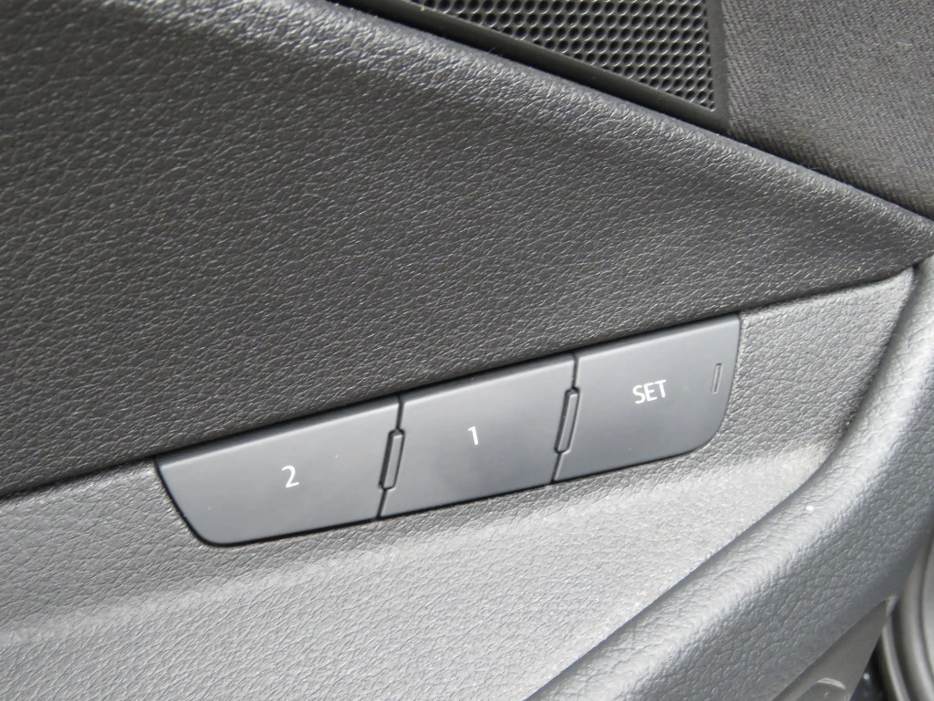 Audi e-tron 55 QUATTRO 95kWh Advanced / Trekhaak / 20 Inch / C — photo 25