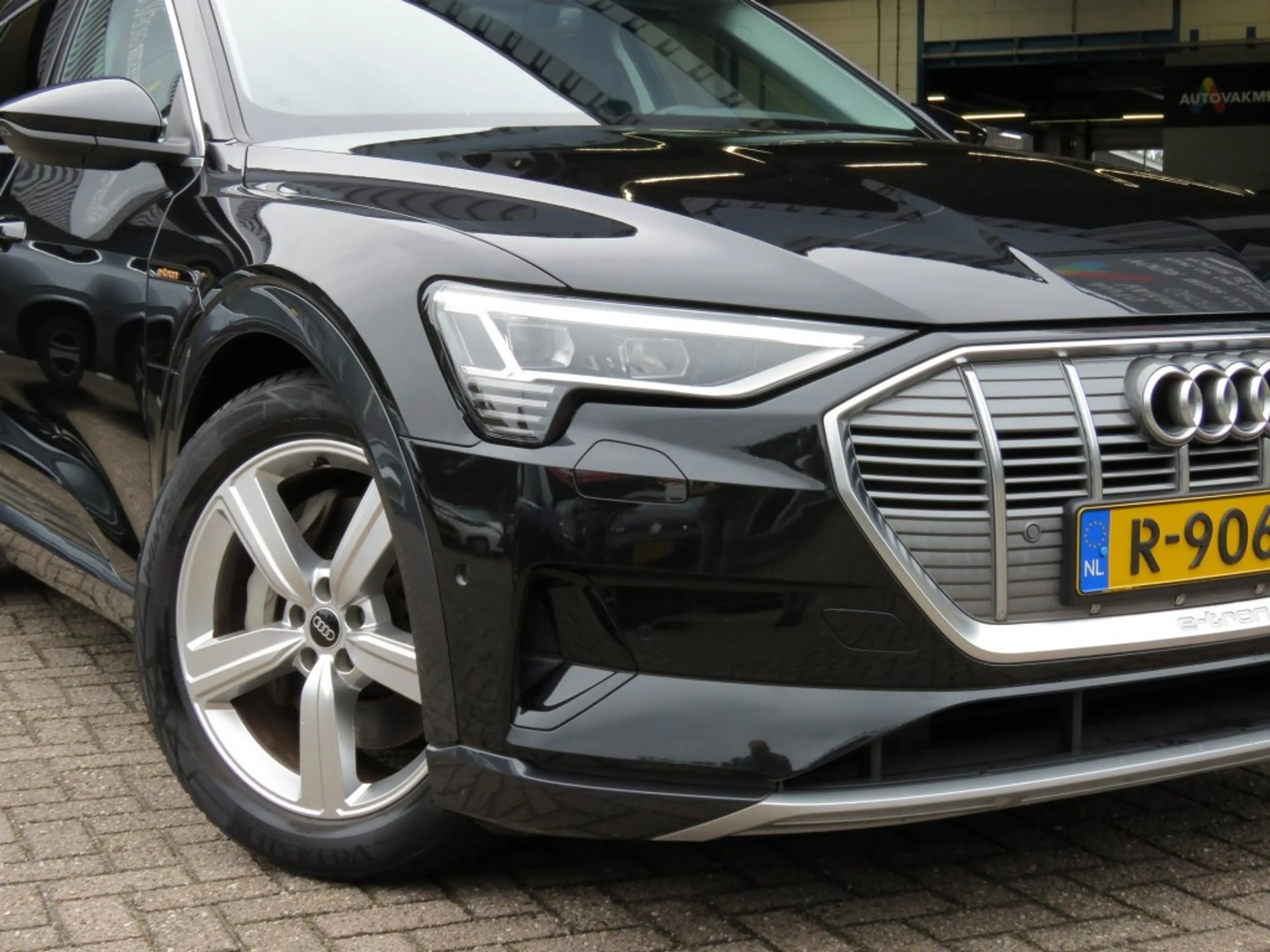 Audi e-tron 55 QUATTRO 95kWh Advanced / Trekhaak / 20 Inch / C — photo 35