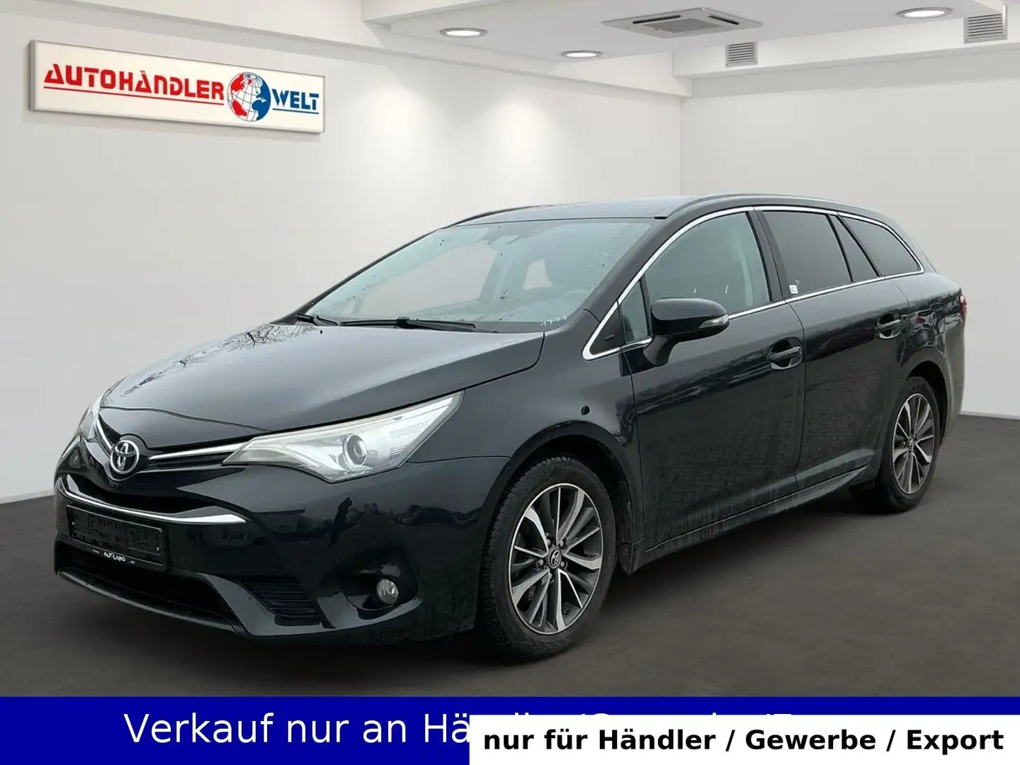 Toyota Avensis 1.6 D-4D Business Edition Noir - 1