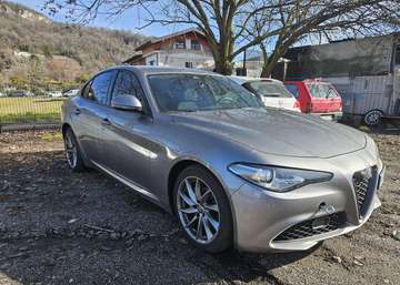 Giulia  2.2 t Super 150cv auto Motore Fuso