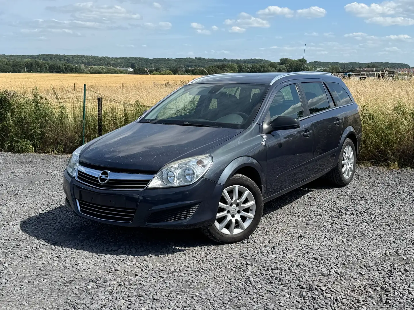 Opel Astra SW 1.7 CDTi Cosmo - Prêt à immatriculé Grijs - 1