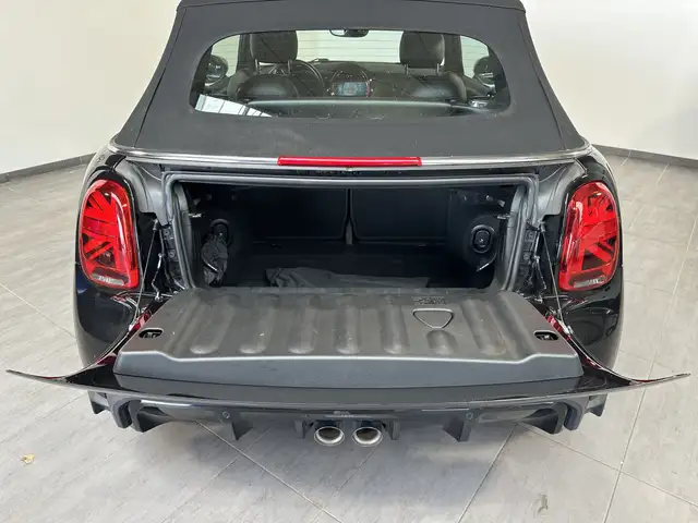 Mini Cooper view 12