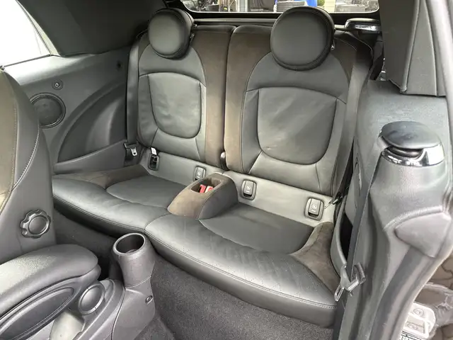 Mini Cooper view 15