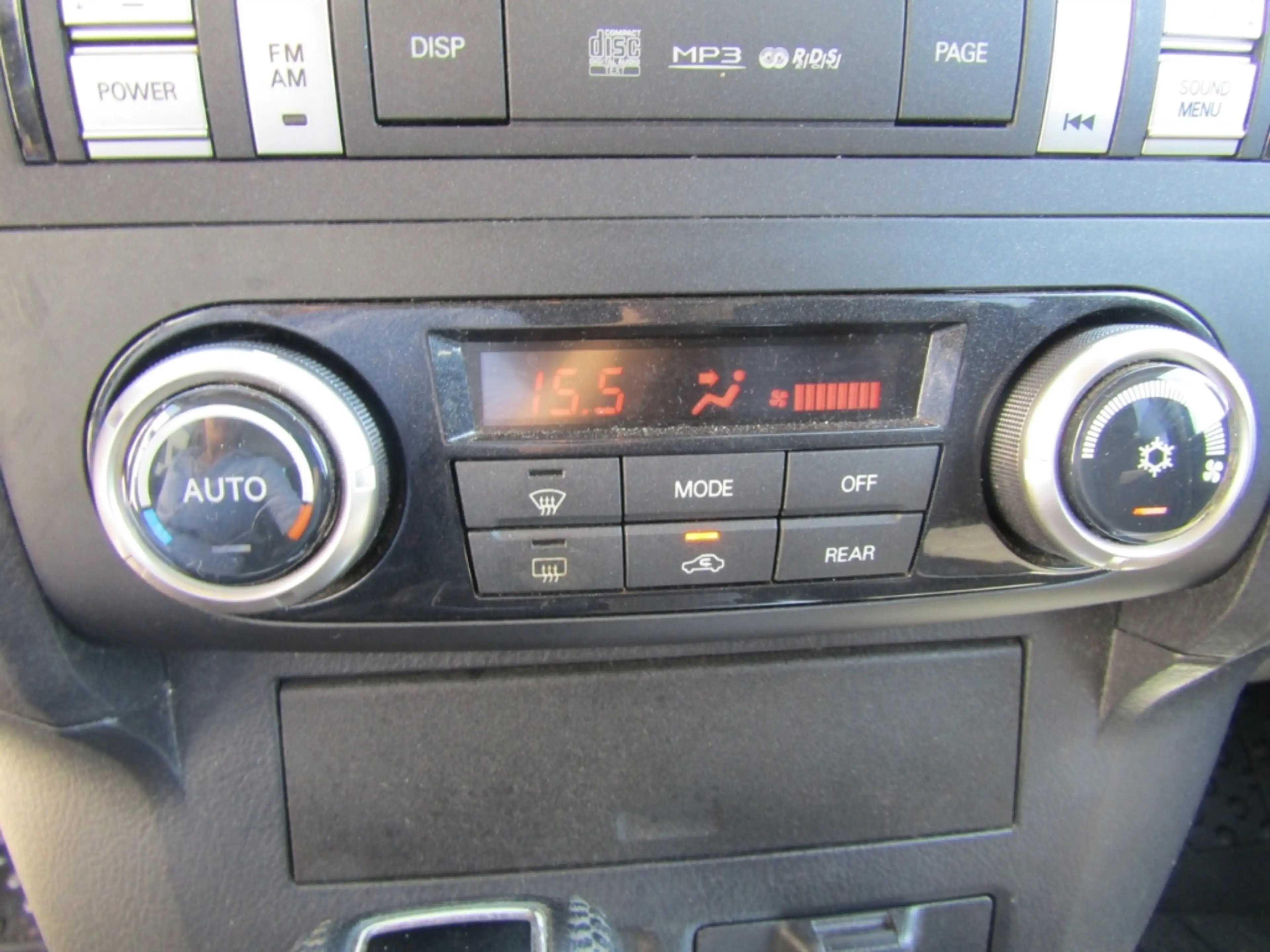 Mitsubishi Pajero 3.2 DI-D Intense AUTOMATIK KAMERA KLIMA SHZ — photo 12