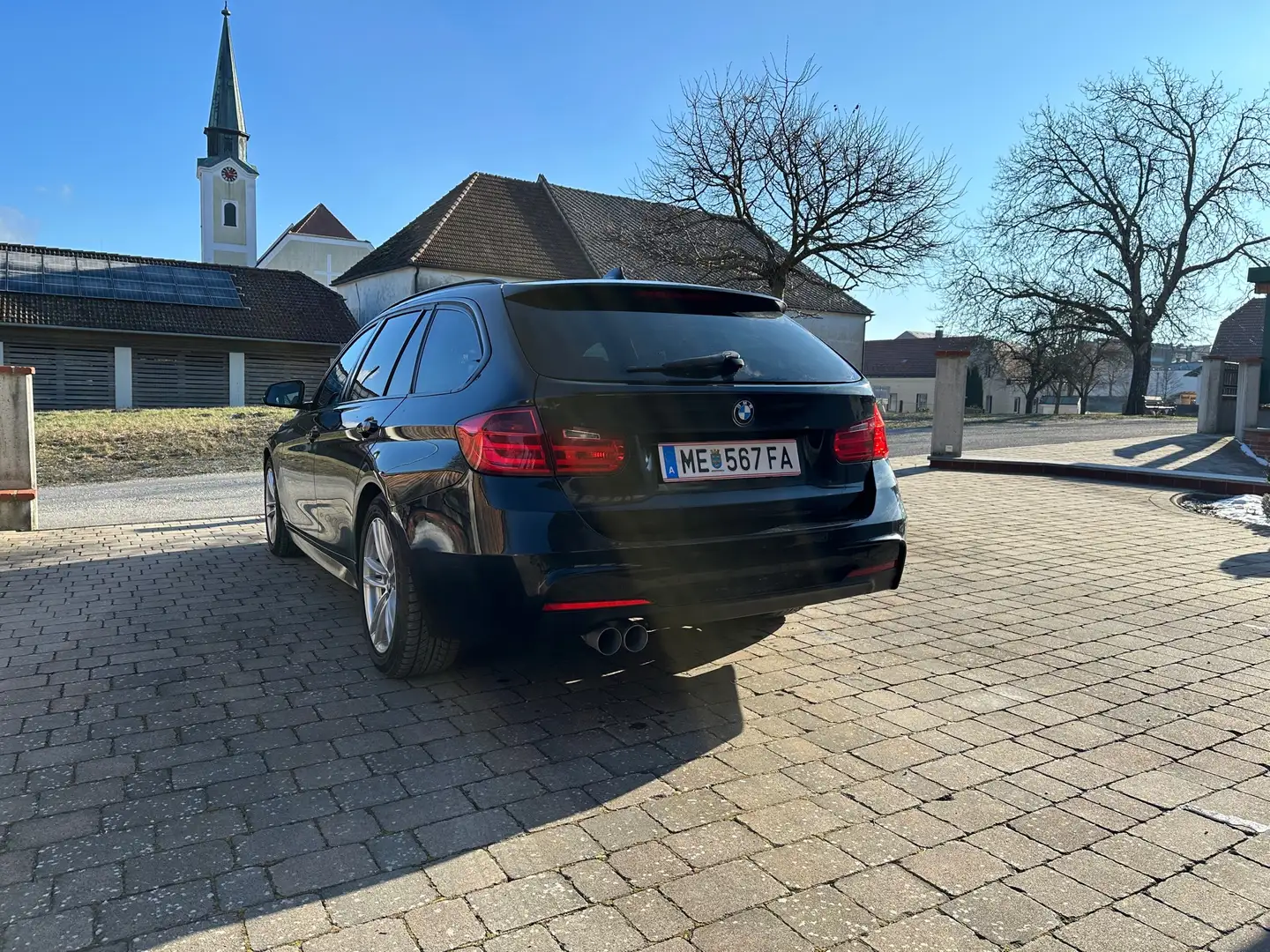 BMW 320 320d Fleet Touring Aut. Schwarz - 2