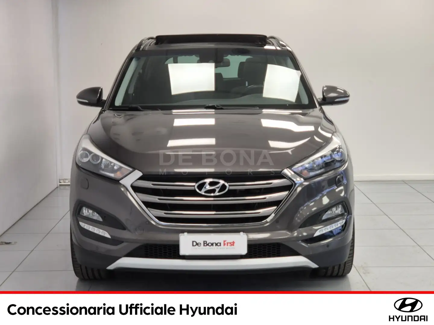 Hyundai TUCSON 1.7 crdi xpossible 2wd 141cv dct Gris - 2