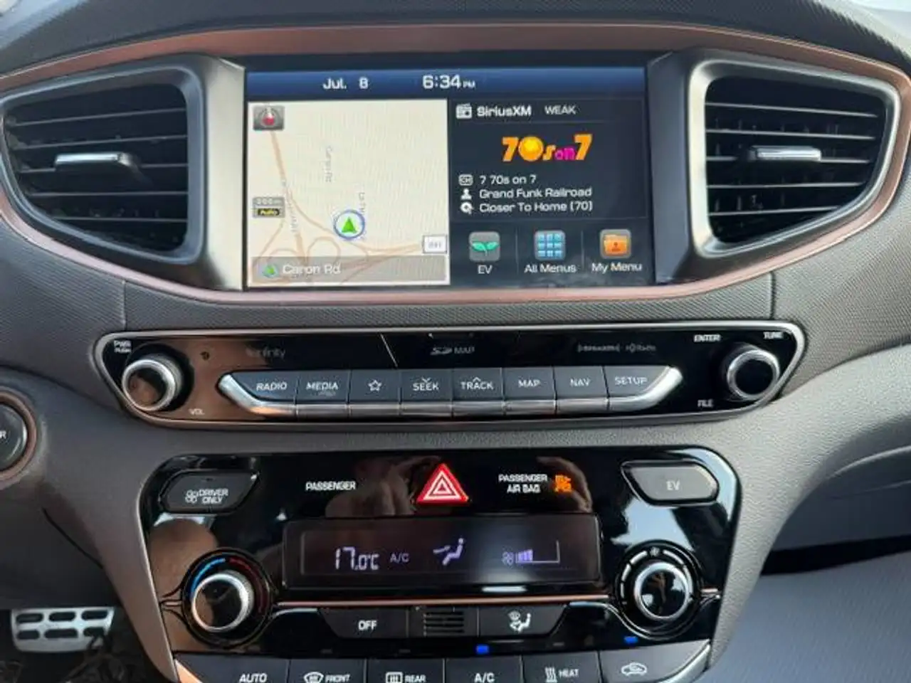 Hyundai IONIQ photo Hyundai IONIQ