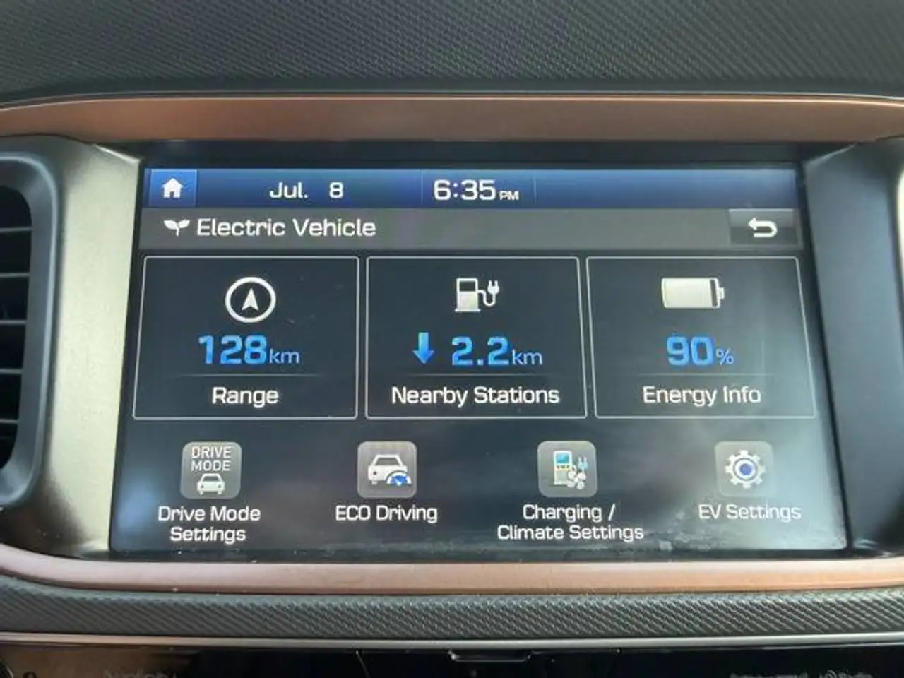 Hyundai IONIQ photo Hyundai IONIQ