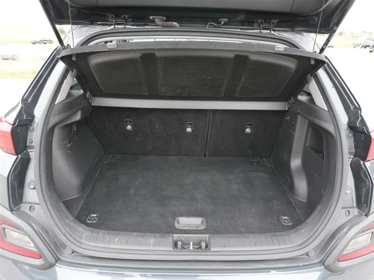 Hyundai KONA снимка Hyundai KONA