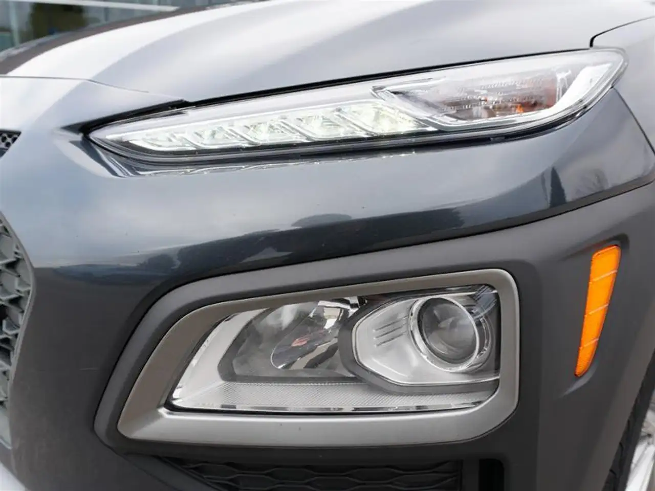 Hyundai KONA снимка Hyundai KONA
