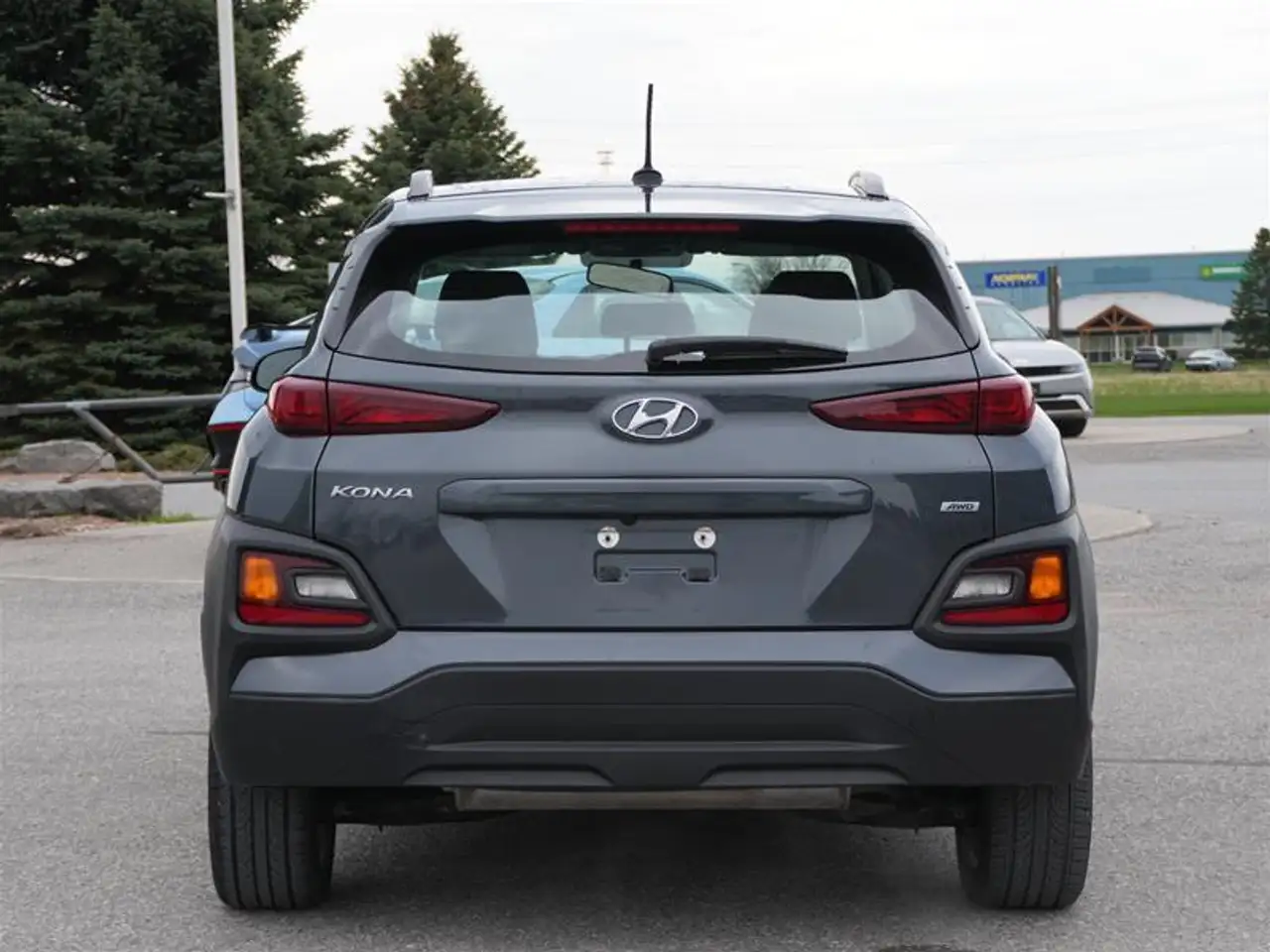 Hyundai KONA снимка Hyundai KONA