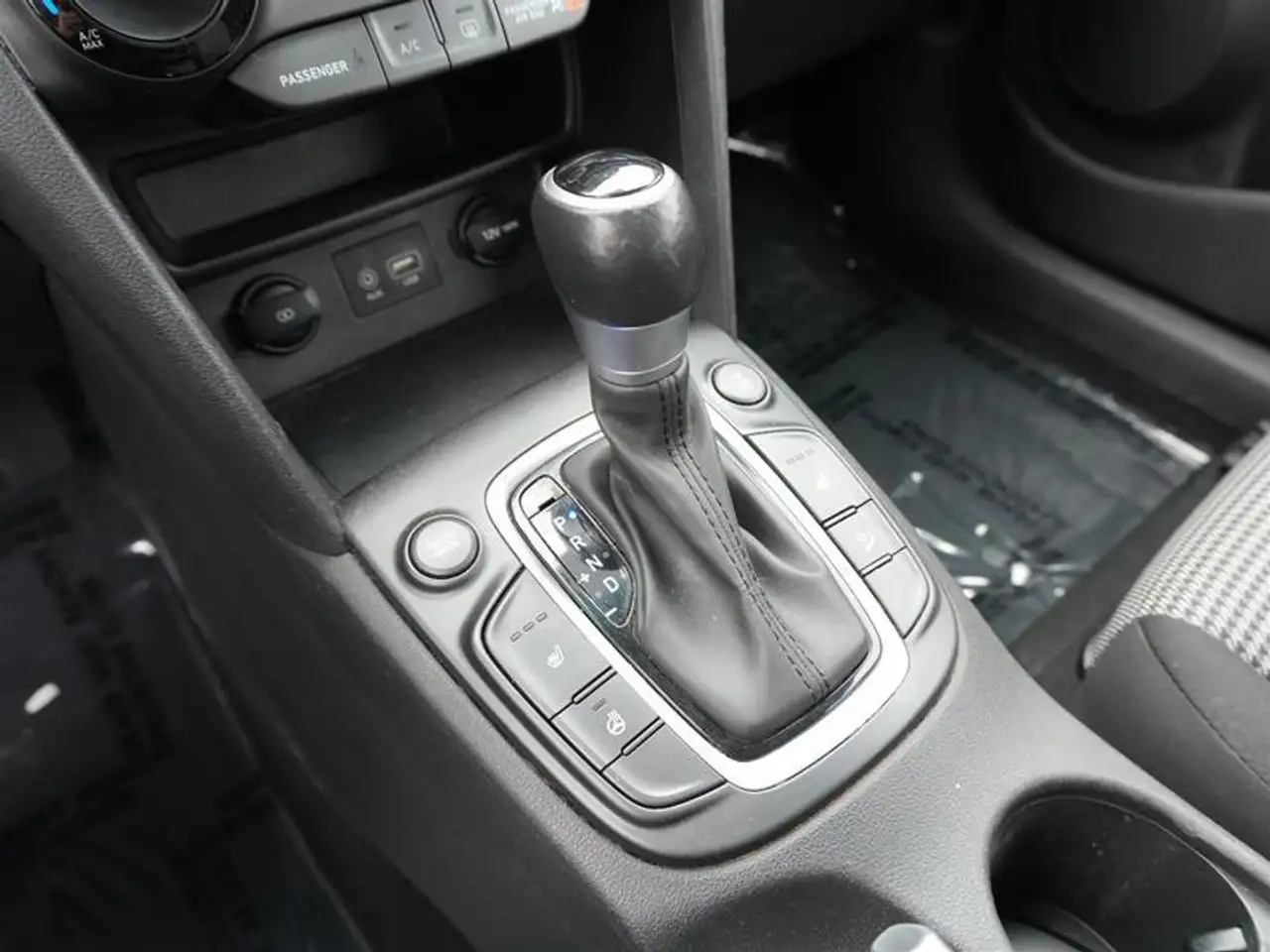 Hyundai KONA снимка Hyundai KONA