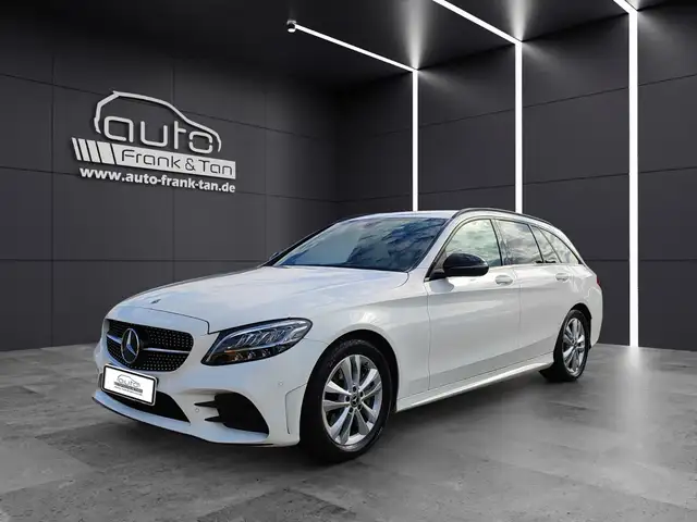 Mercedes-Benz C 200 T*AMG Line*Navi*Night Paket*Keyless Go*