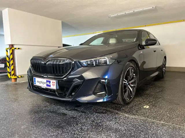 BMW 550 e xDrive M-SPORT PRO B&W 360° MEMORY SITZKLIMA LH