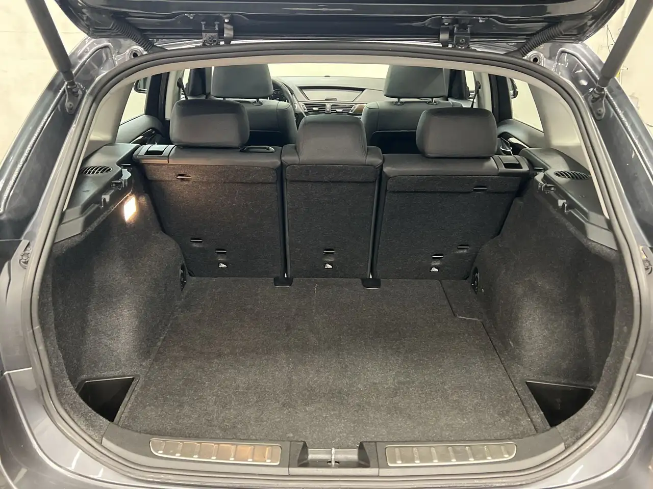 BMW X1 снимка BMW X1