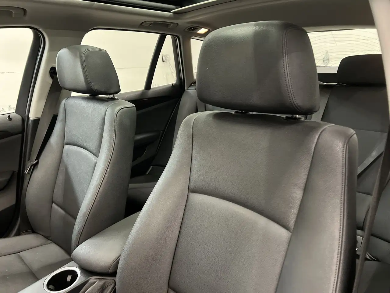 BMW X1 снимка BMW X1