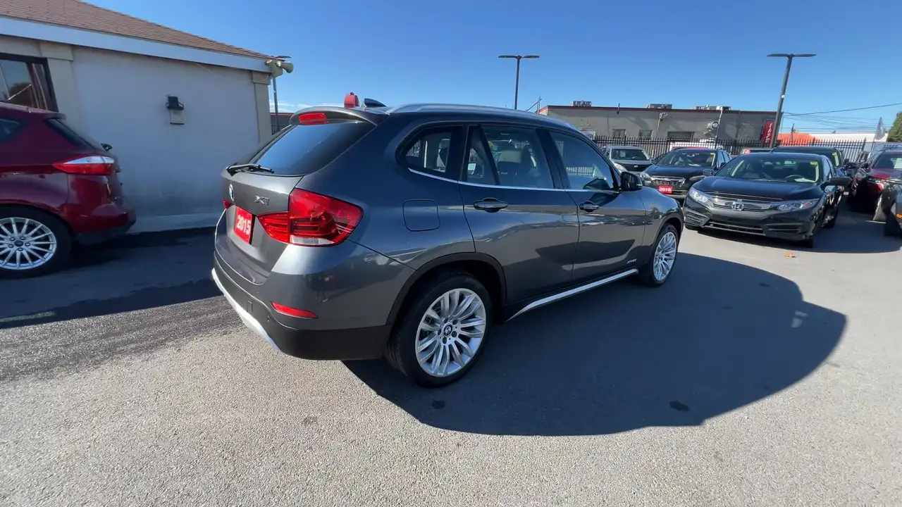 BMW X1 снимка BMW X1