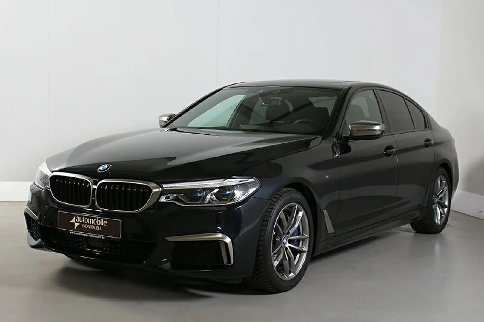 BMW M550 d xDr Laser ACC LiveCockpit Parkassist.+ HuD Negru - 2