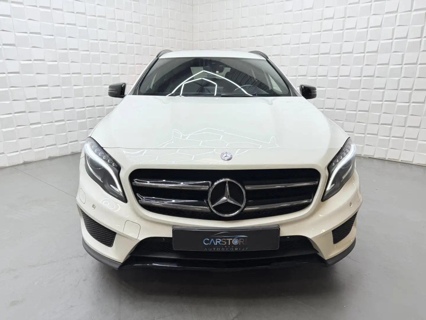 Mercedes-Benz GLA 200 AMG NIGHT PDC LEER NAVI NAP Bianco - 2