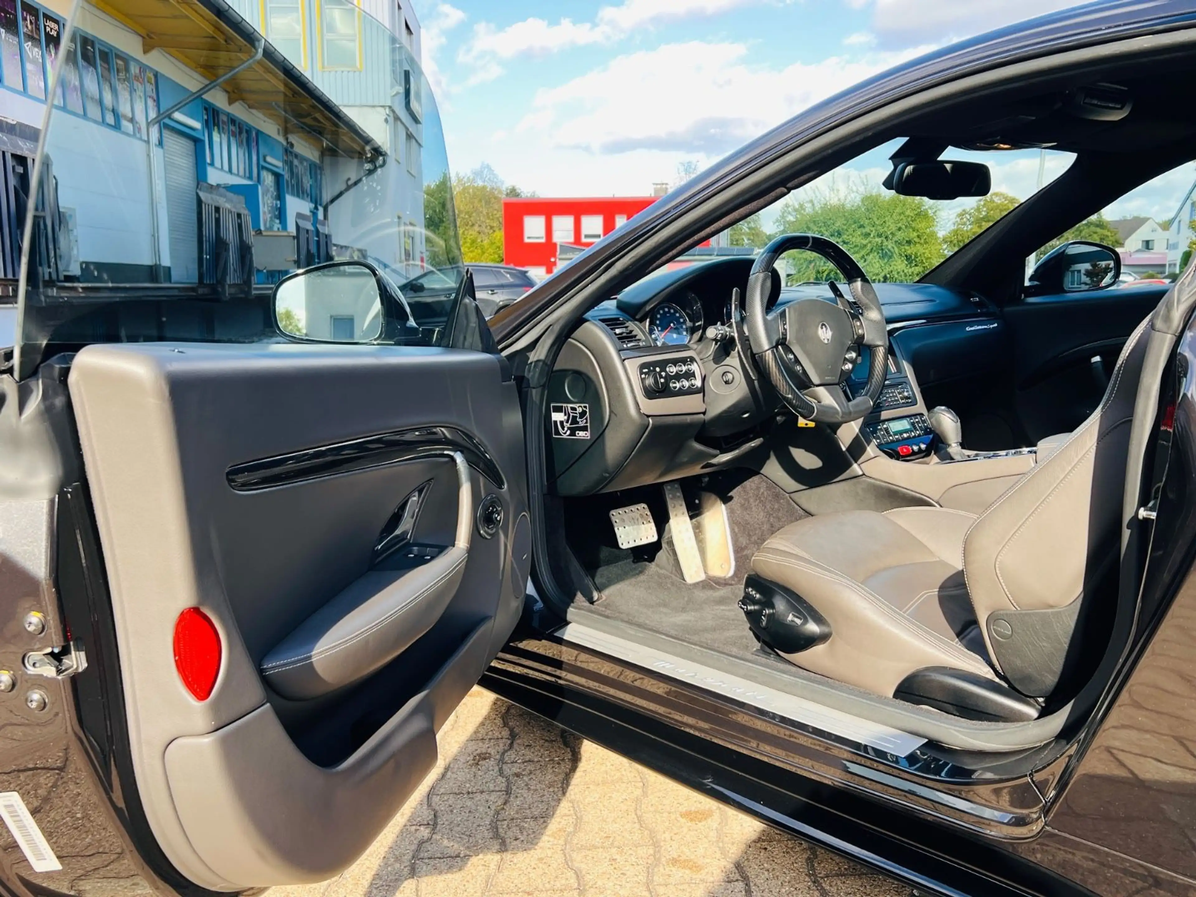 Maserati GranTurismo 4.7 V8 Sport Automatik — photo 13