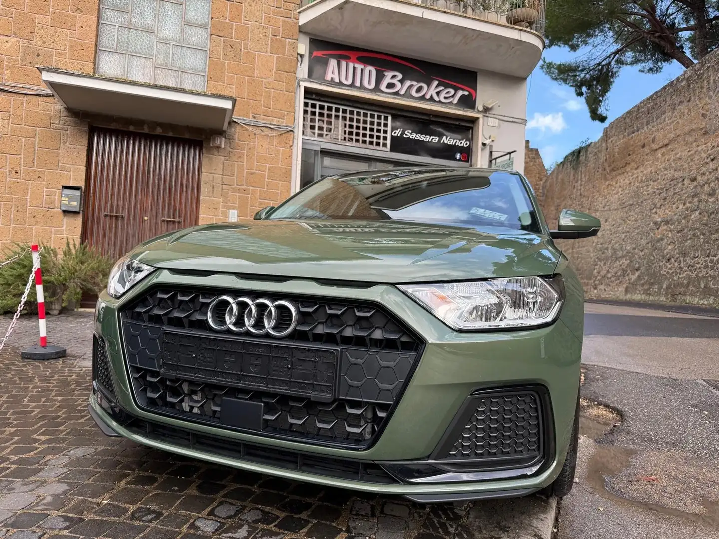 Audi A1 A1 allstreet 25 1.0 tfsi Admired 95cv NEOPATENTATI Verde - 2