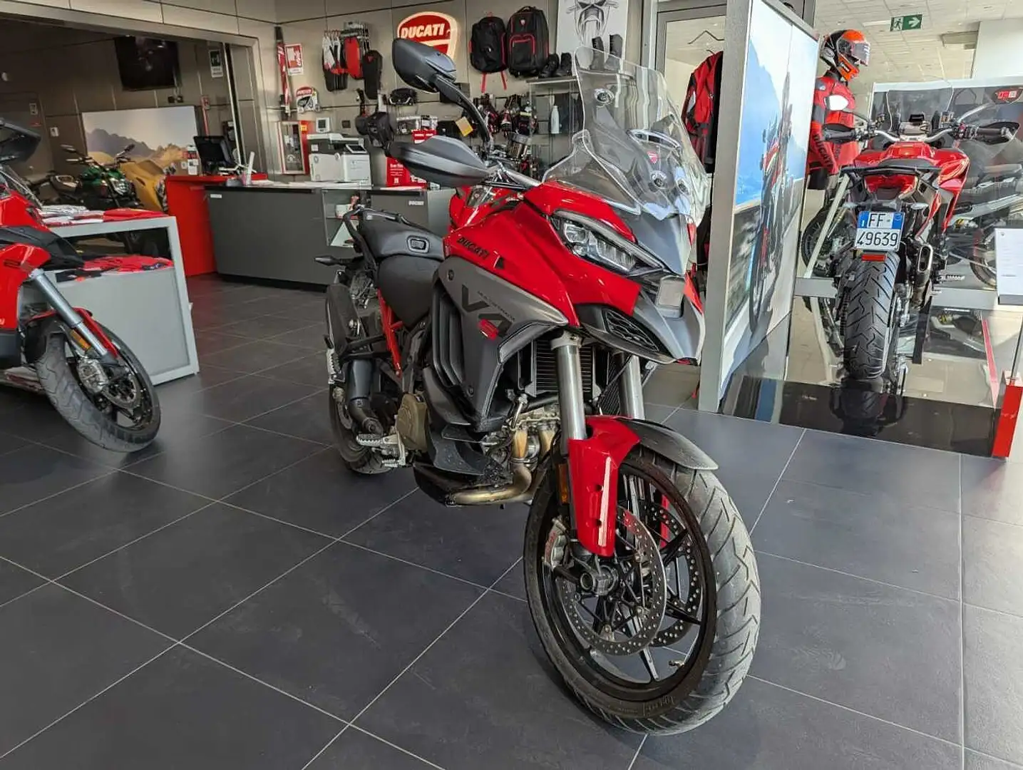 Ducati Multistrada V4 S TRAVEL & RADAR RED & FORGED RIMS 2025 Rosso - 2