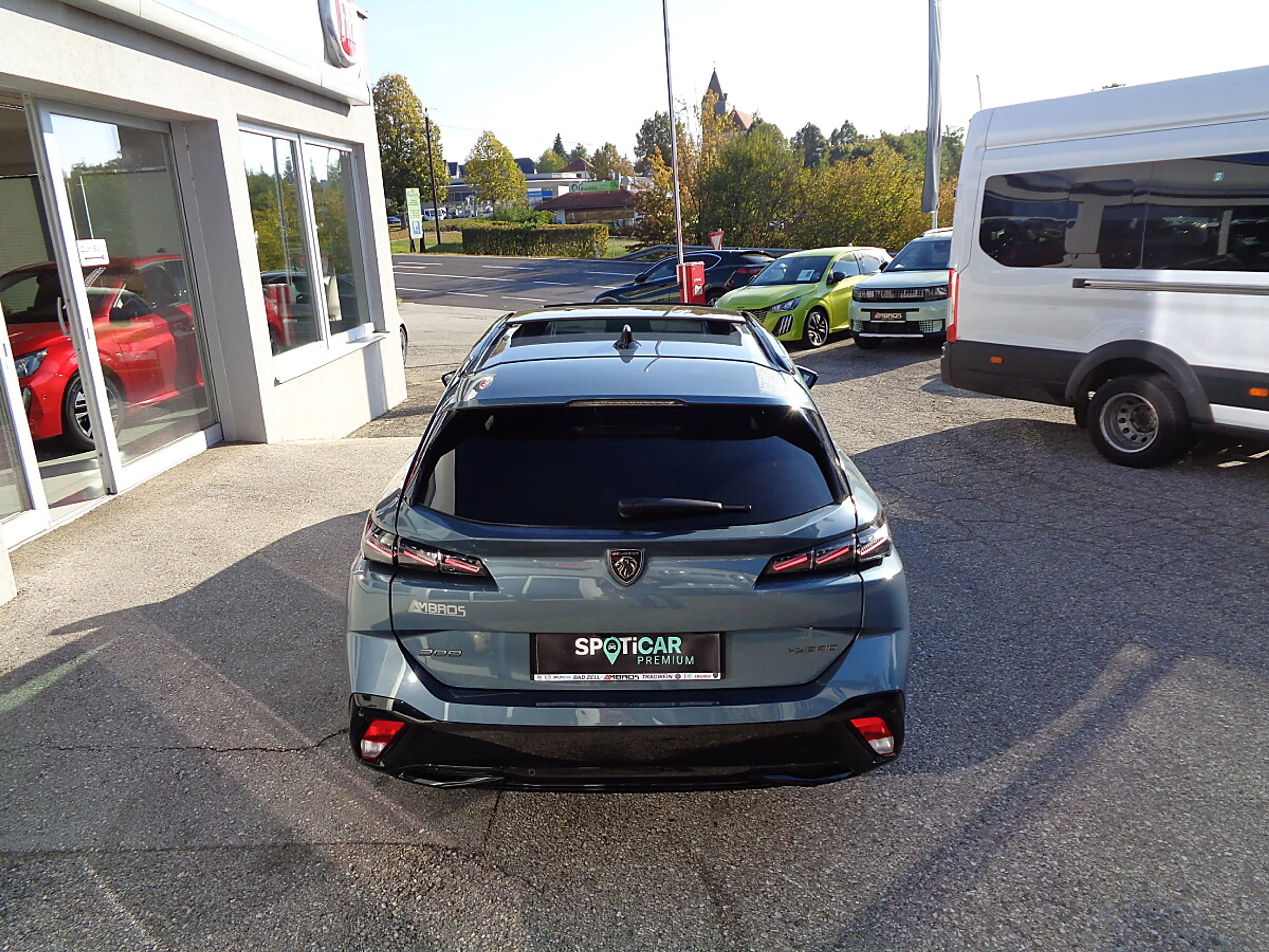 Peugeot 308 SW Hybrid 145 e-DSC6 GT — photo 5