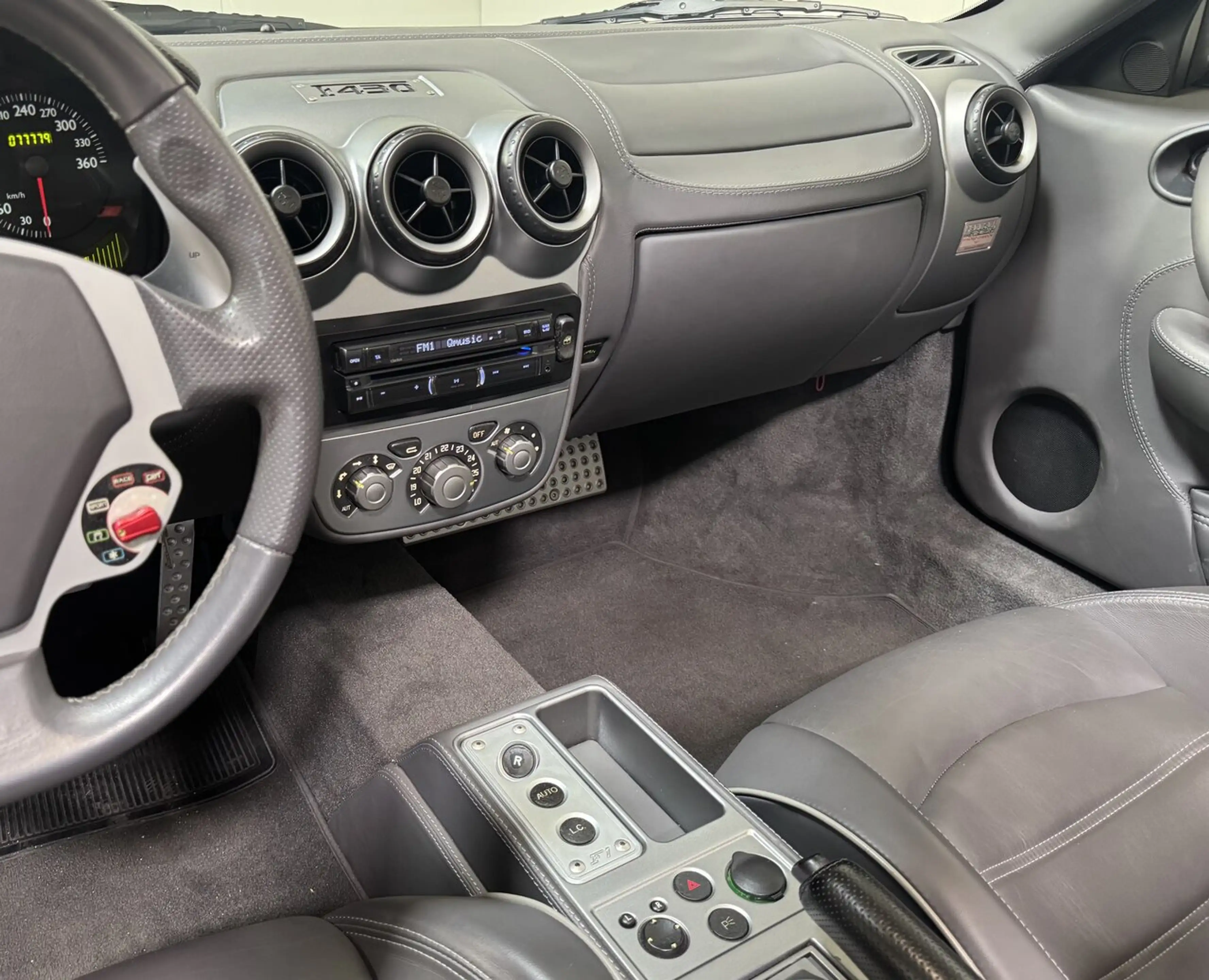 Ferrari F430 Spider F1 4.3i V8 - Full Service Ferrari - Tops... — photo 12