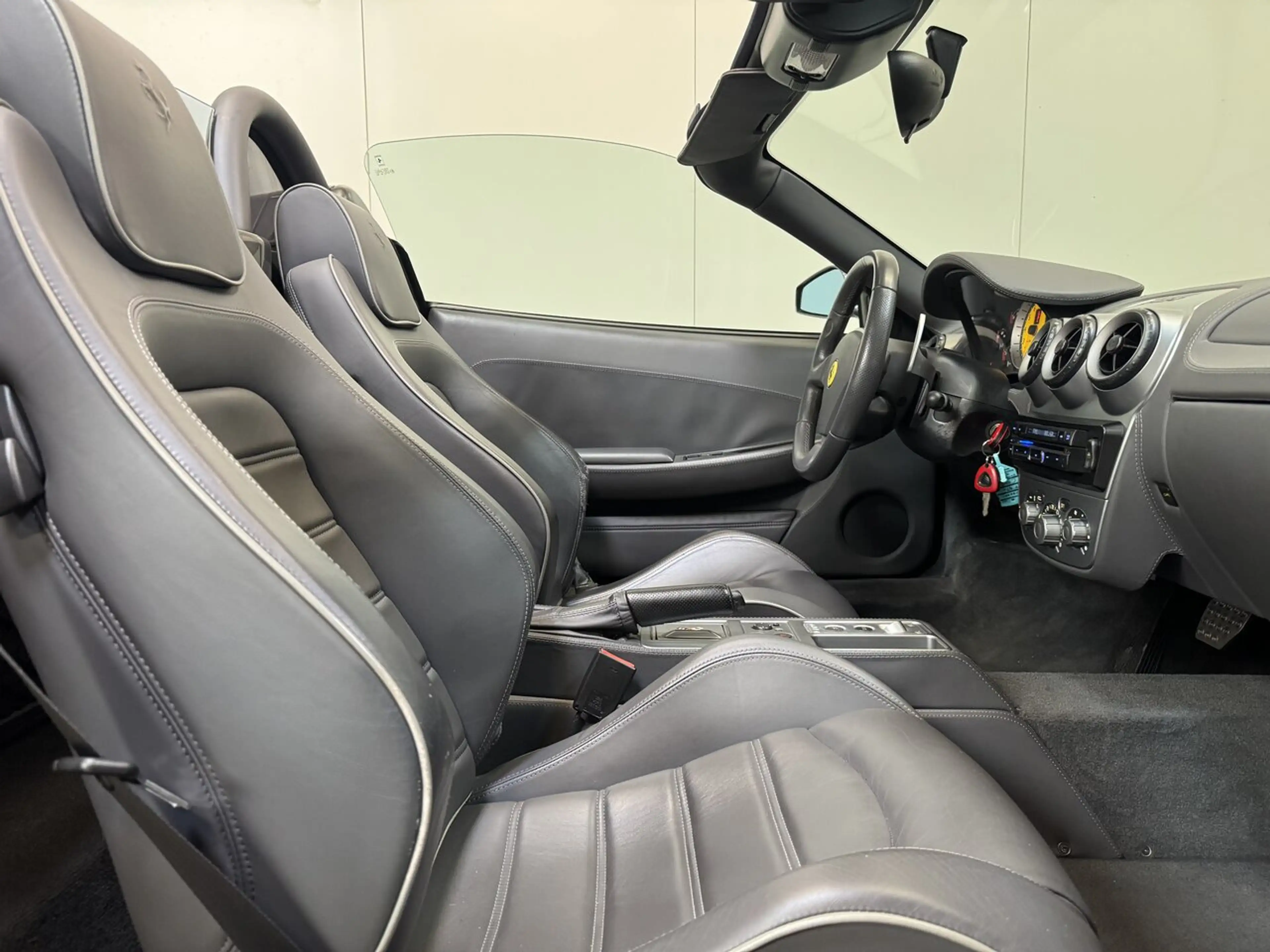 Ferrari F430 Spider F1 4.3i V8 - Full Service Ferrari - Tops... — photo 2