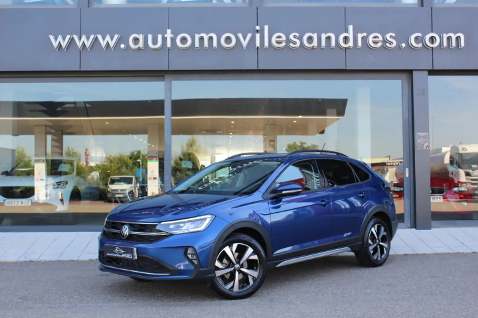 Volkswagen Taigo 1.0 TSI Más DSG 85kW Azul - 1