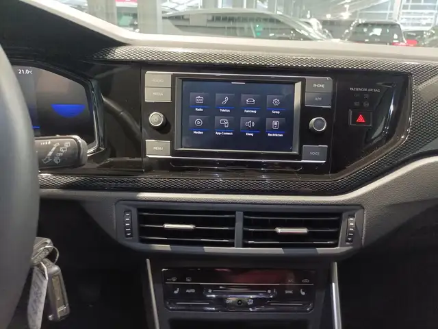 Volkswagen Taigo view 12