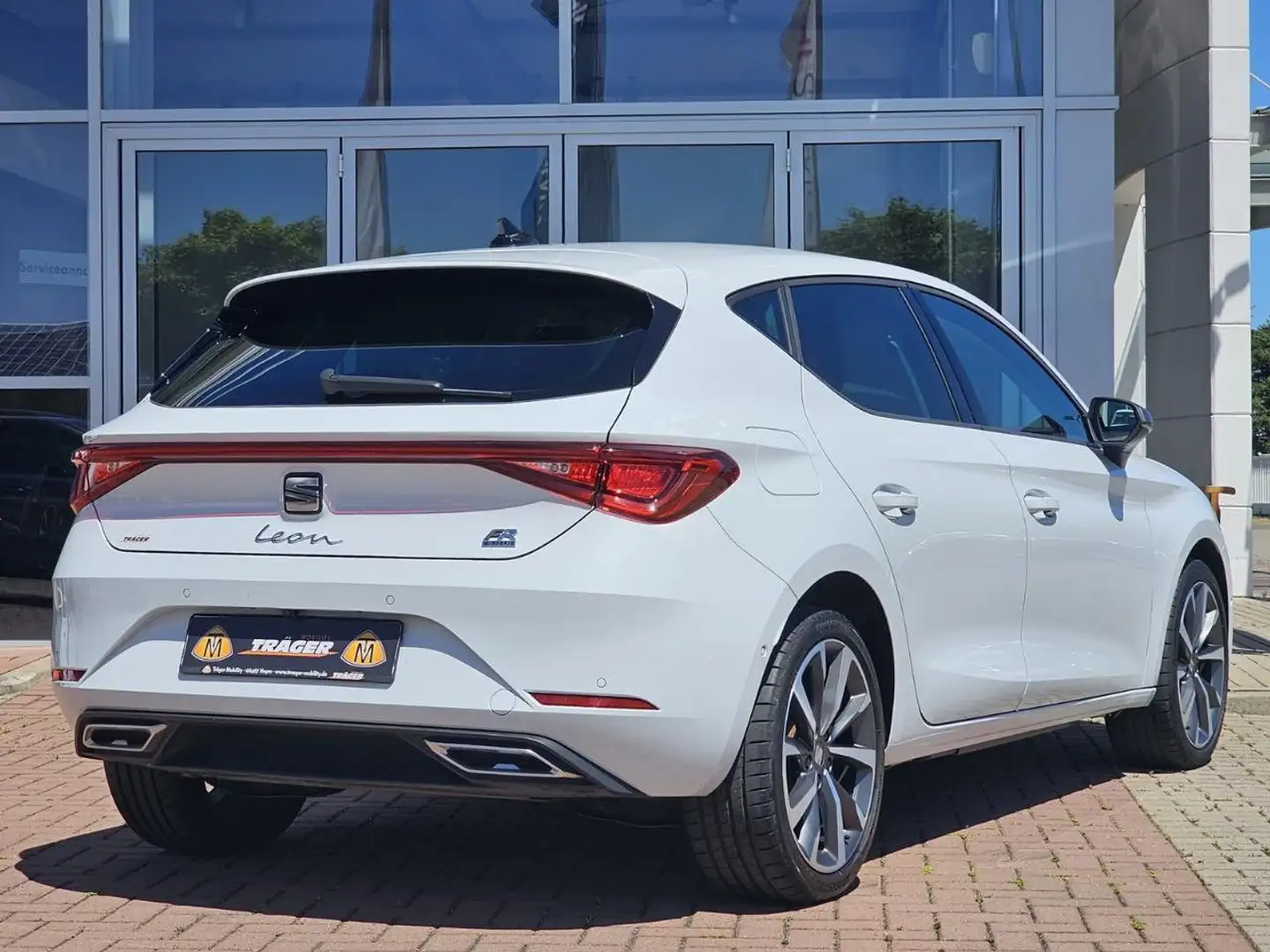 SEAT Leon e-Hybrid FR 1.4 TSI 18'Alu,App,Kamera,ACC Wit - 2