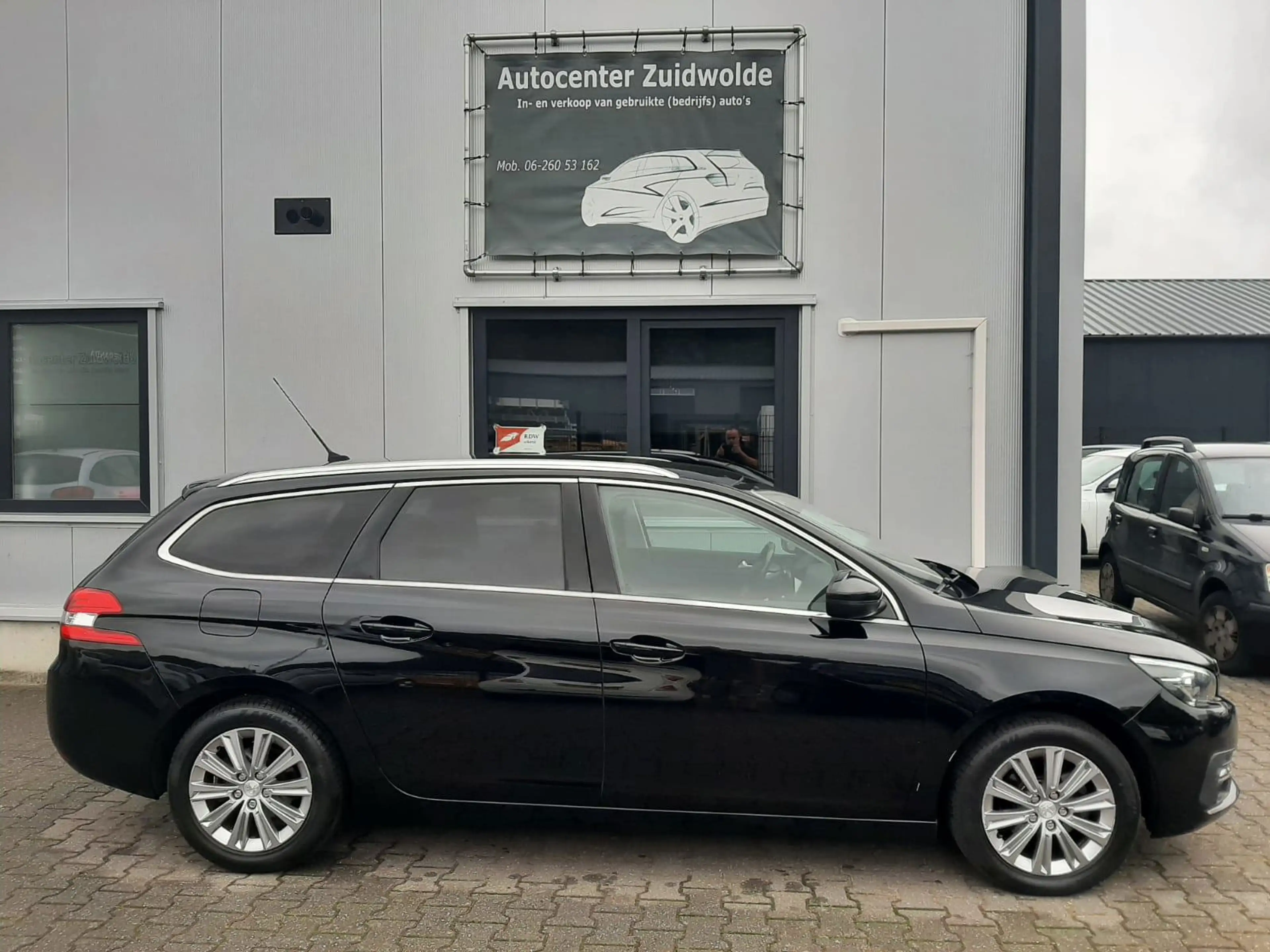 Peugeot 308 SW 1.2 PureTech Blue Lease Premium automaat — photo 5