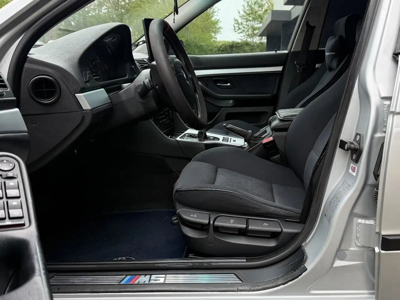 BMW 540 E39 4.4 V8 | Dealer Onderhouden | Bruut geluid!, foto 10