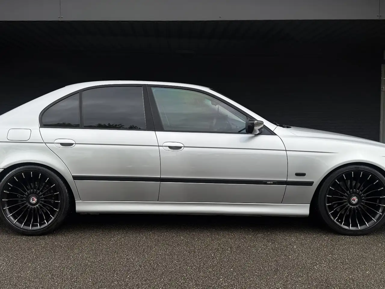 BMW 540 E39 4.4 V8 | Dealer Onderhouden | Bruut geluid!, foto 7