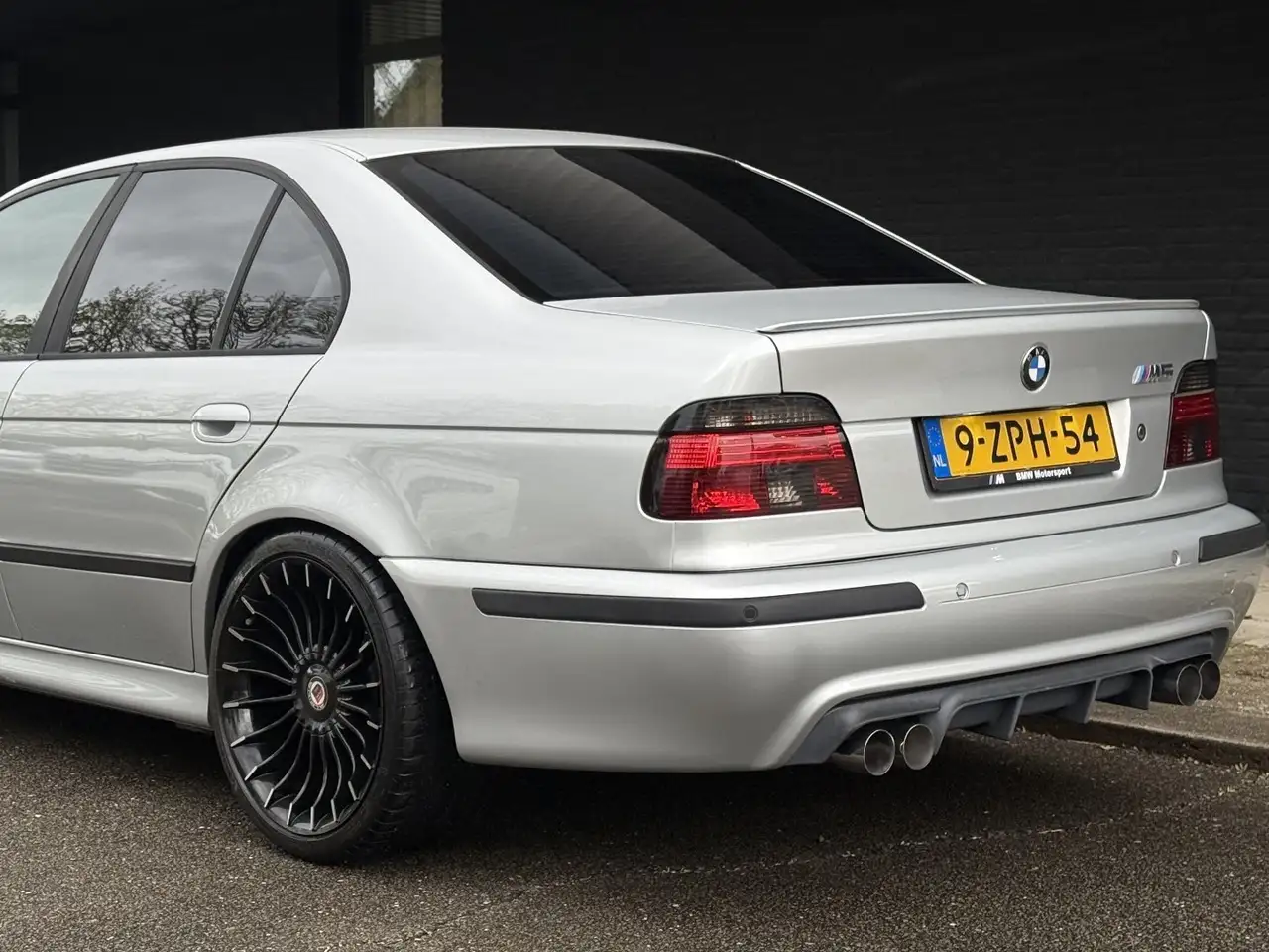 BMW 540 E39 4.4 V8 | Dealer Onderhouden | Bruut geluid!, foto 4