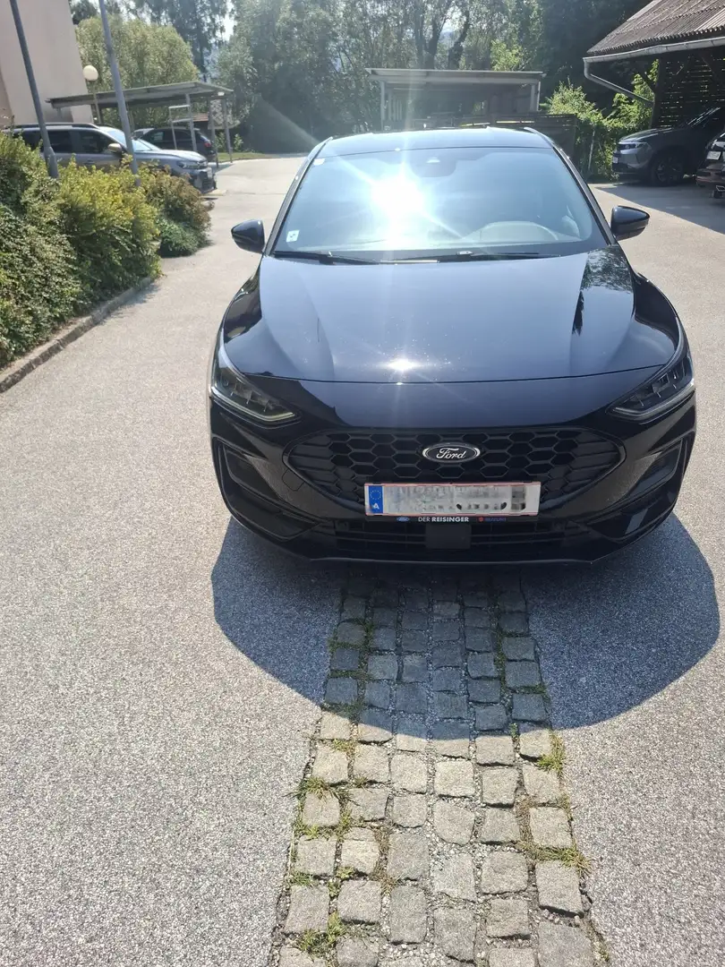 Ford Focus 1,0 EcoBoost Hybrid ST-Line X Aut. Schwarz - 2