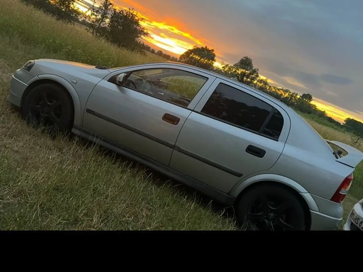 Opel Astra Astra 1.6 Edition 2000 Silber - 2