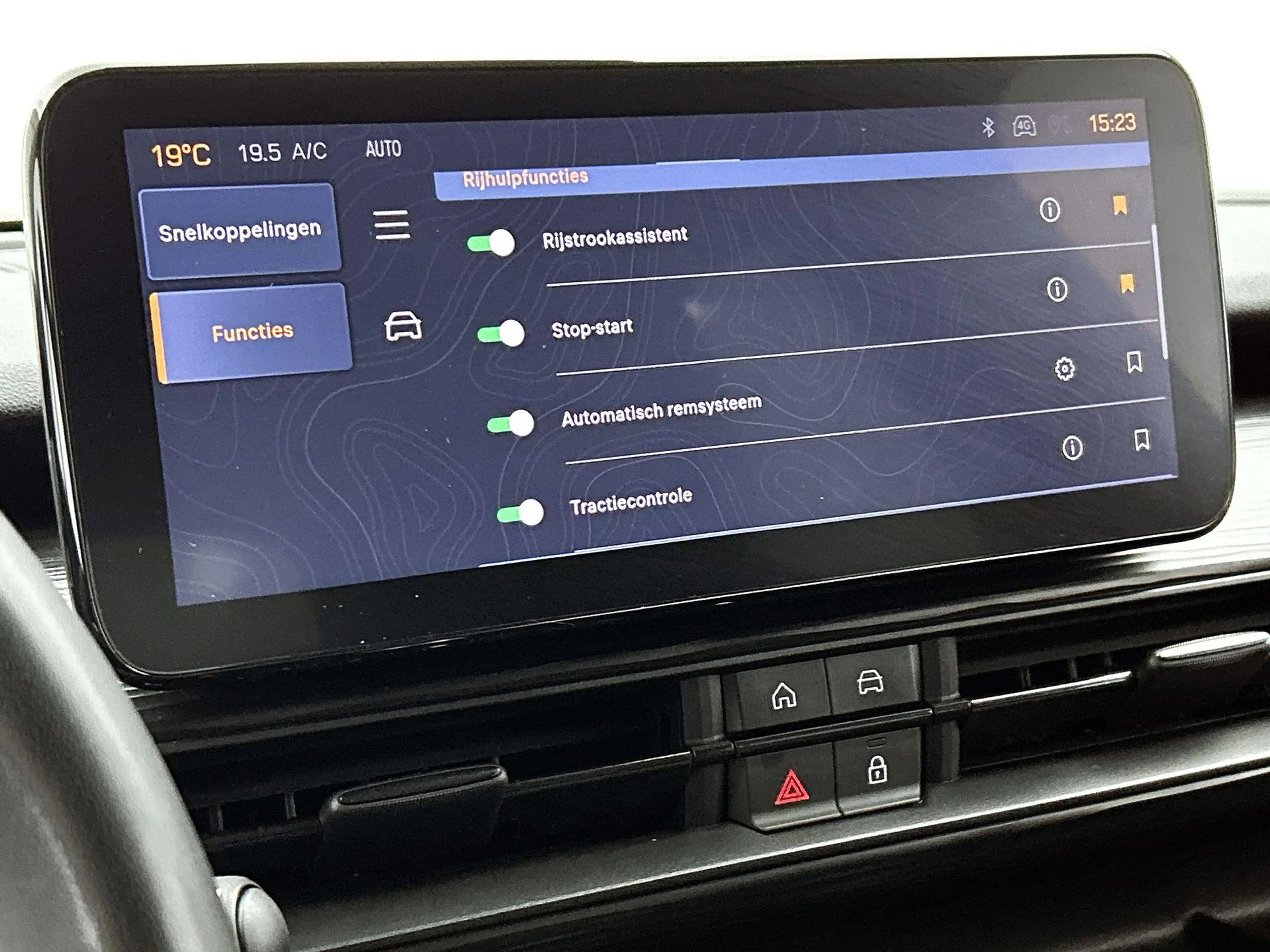 Jeep Avenger 1.2 Altitude | Apple Carplay / Android Auto | Clim — photo 15