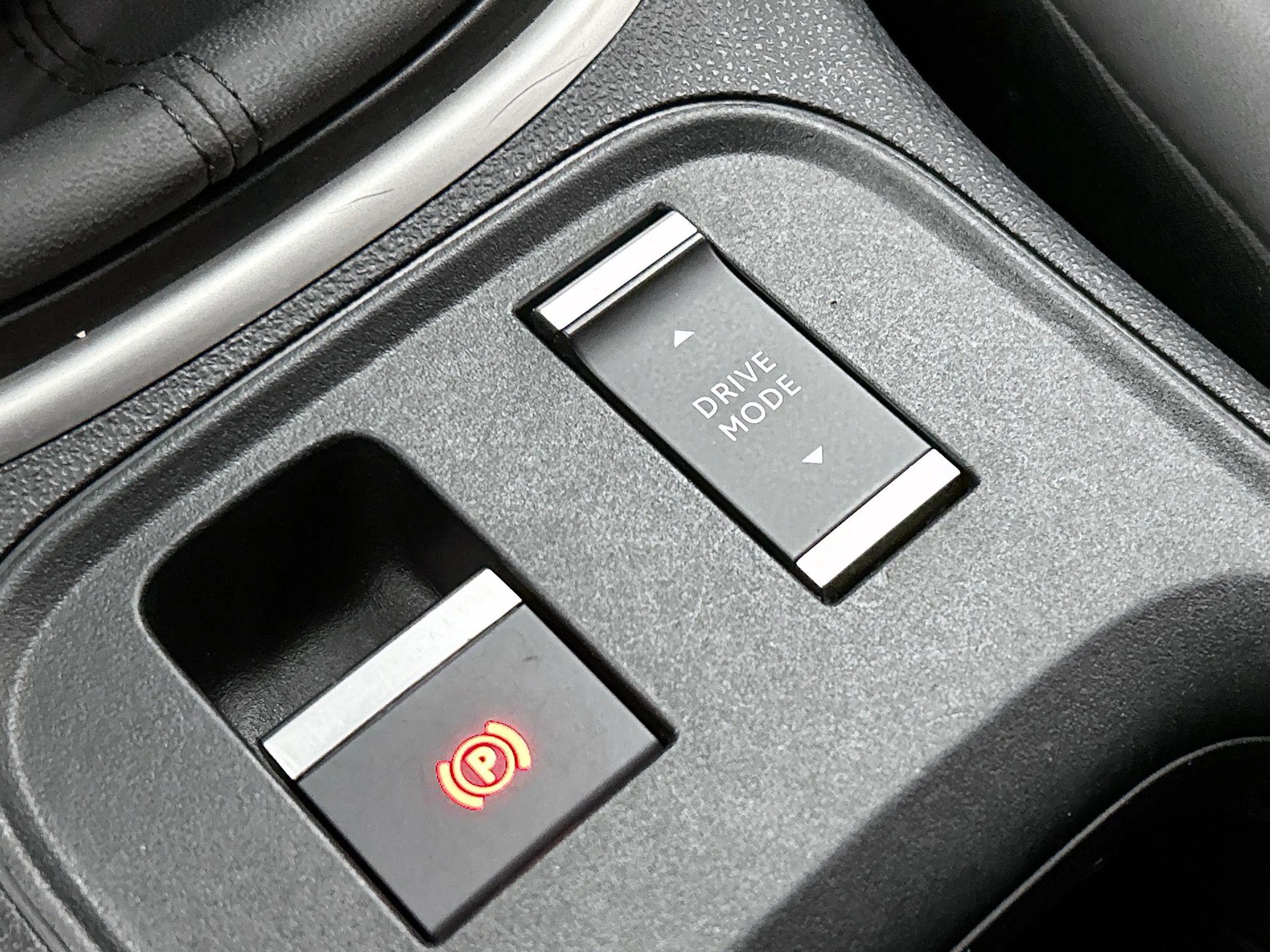 Jeep Avenger 1.2 Altitude | Apple Carplay / Android Auto | Clim — photo 10