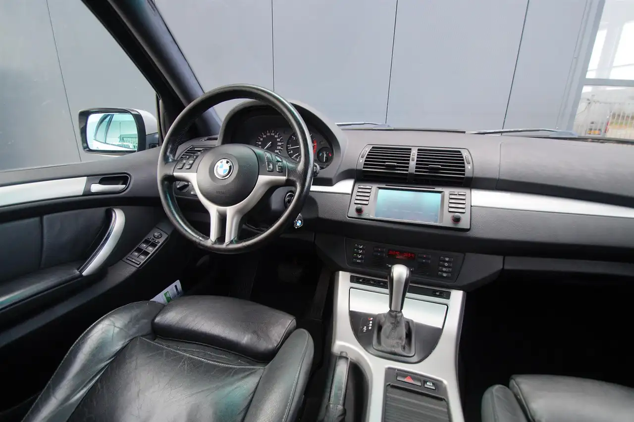 BMW X5 3.0d bijna Yountimer 25jaar | Trekhaak | Sportpakk, foto 2