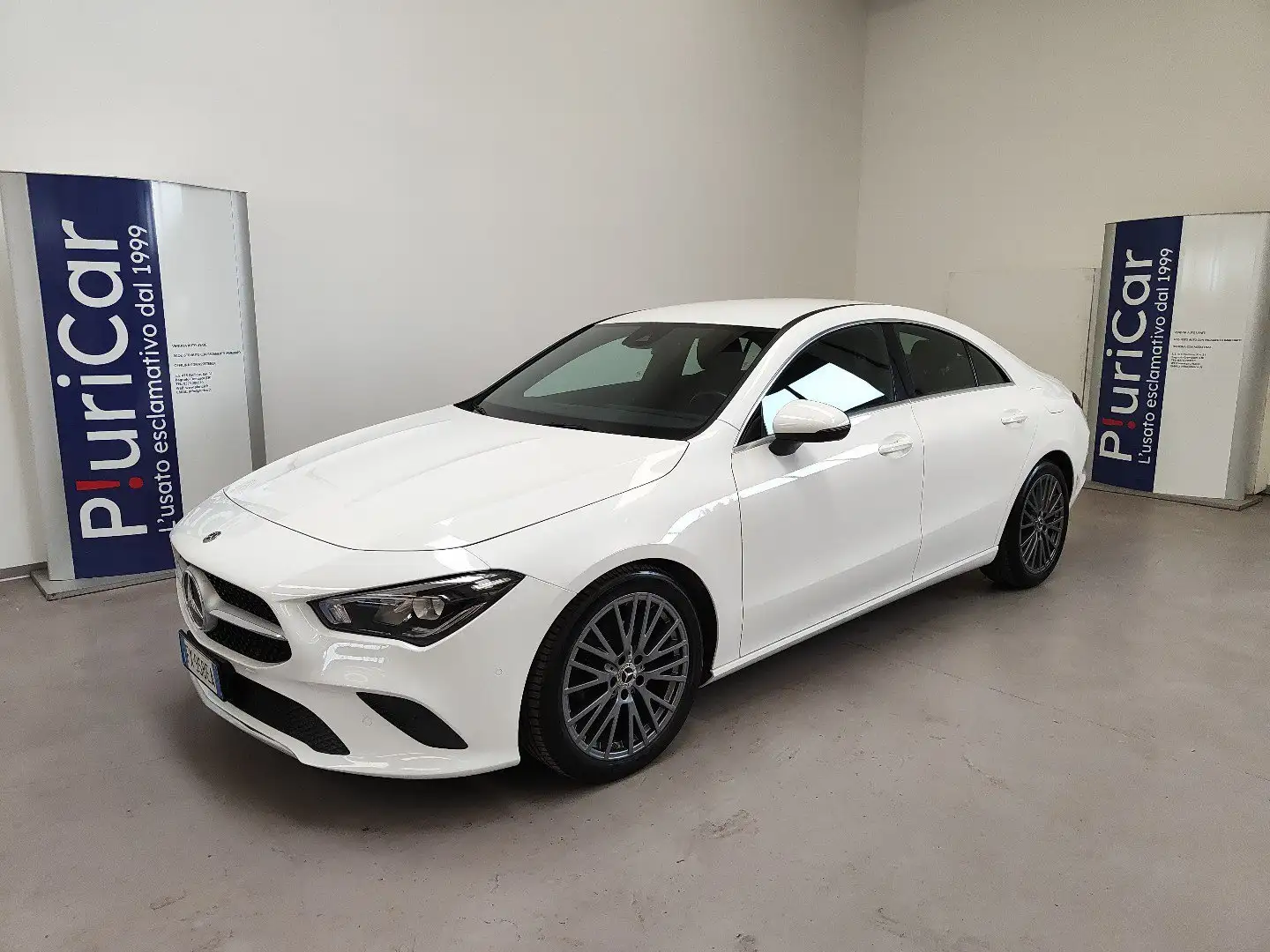Mercedes-Benz CLA 180 d Sport auto Cruise Fari LED Retrocamera 18” Bianco - 1