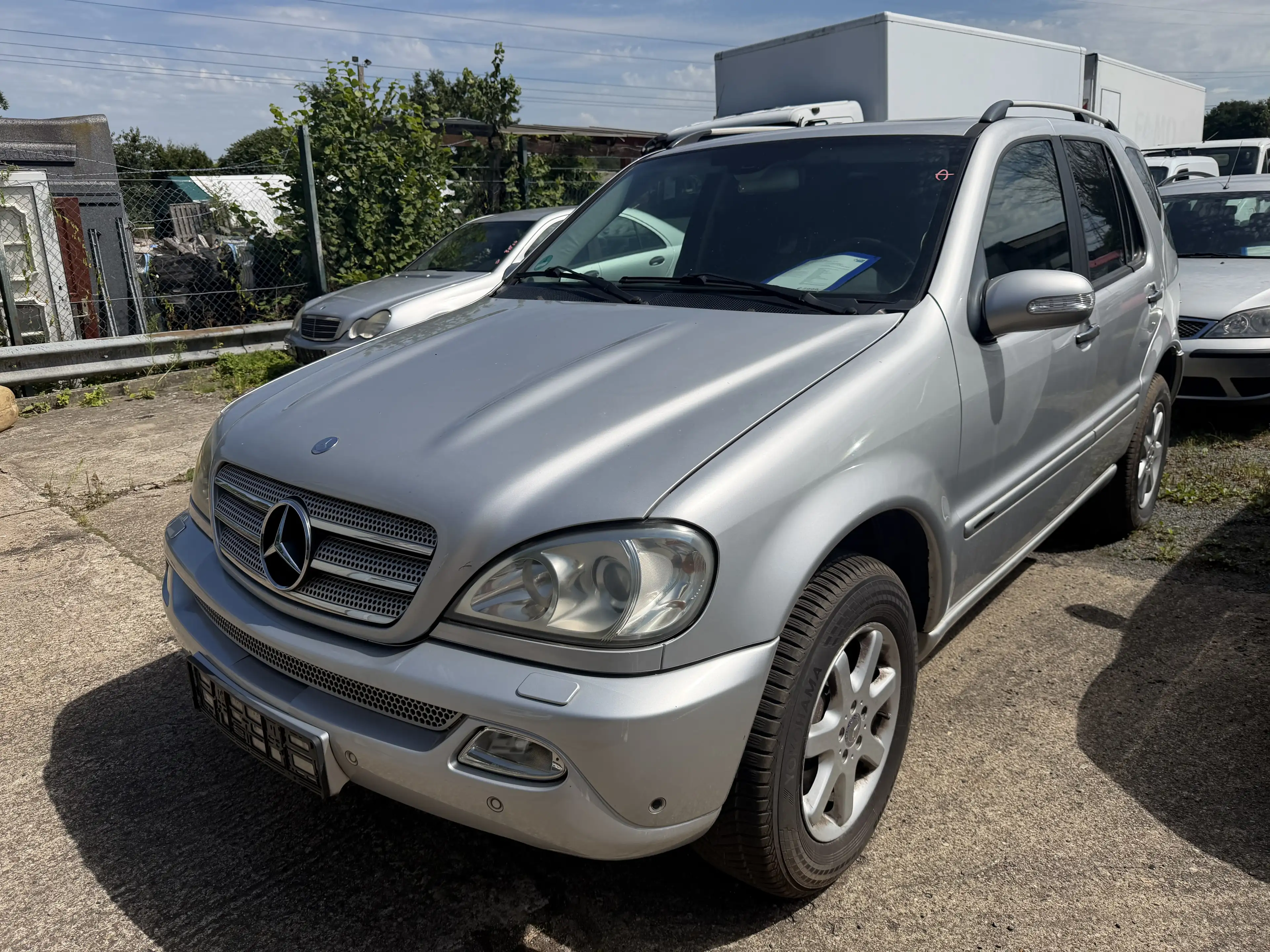 Mercedes-Benz ML 350 M-Klasse Final Edition + Anhängerkupplung + Tüv 10/2027